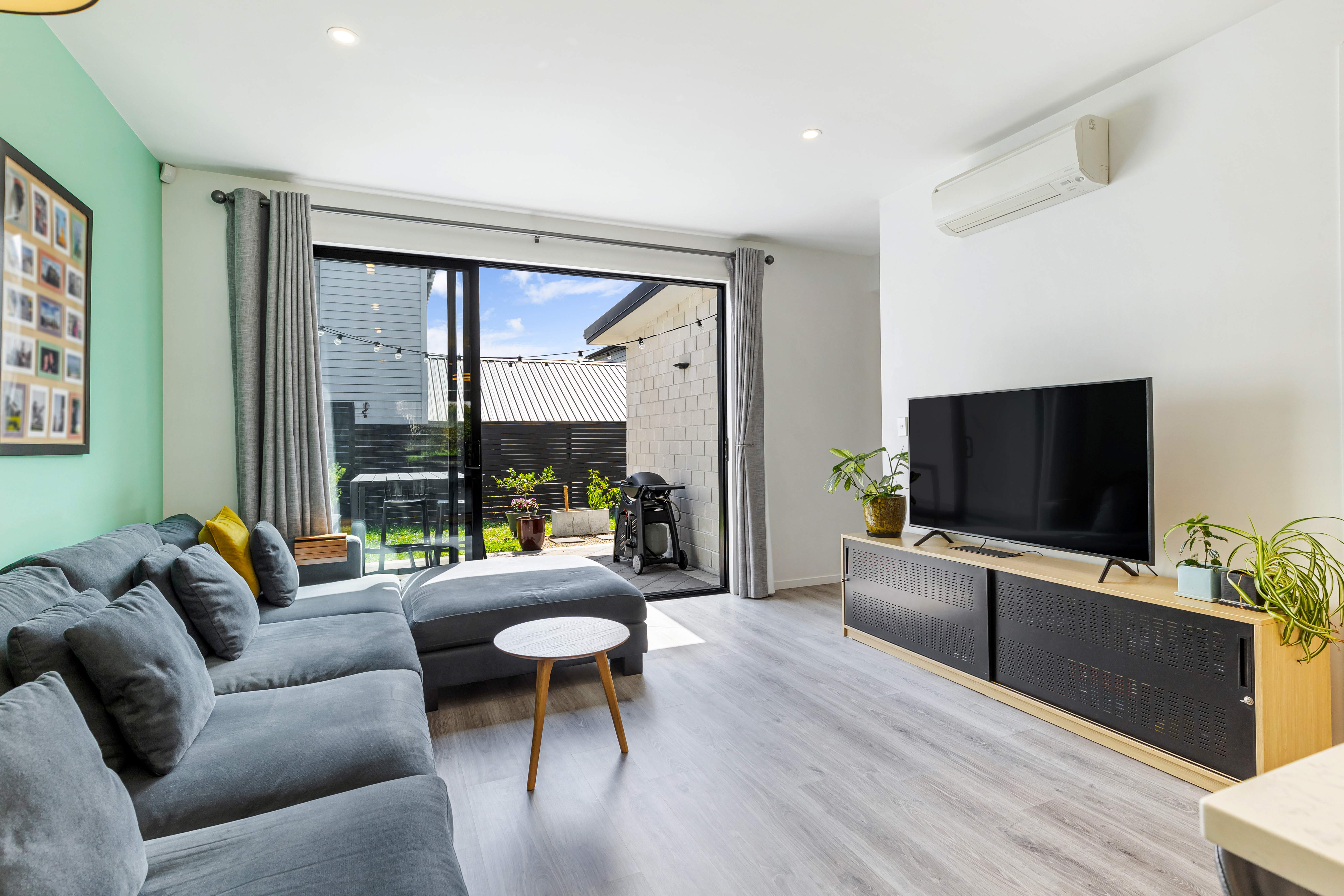 31b Westgate Drive, Westgate, Waitakere City, 2房, 1浴, Townhouse