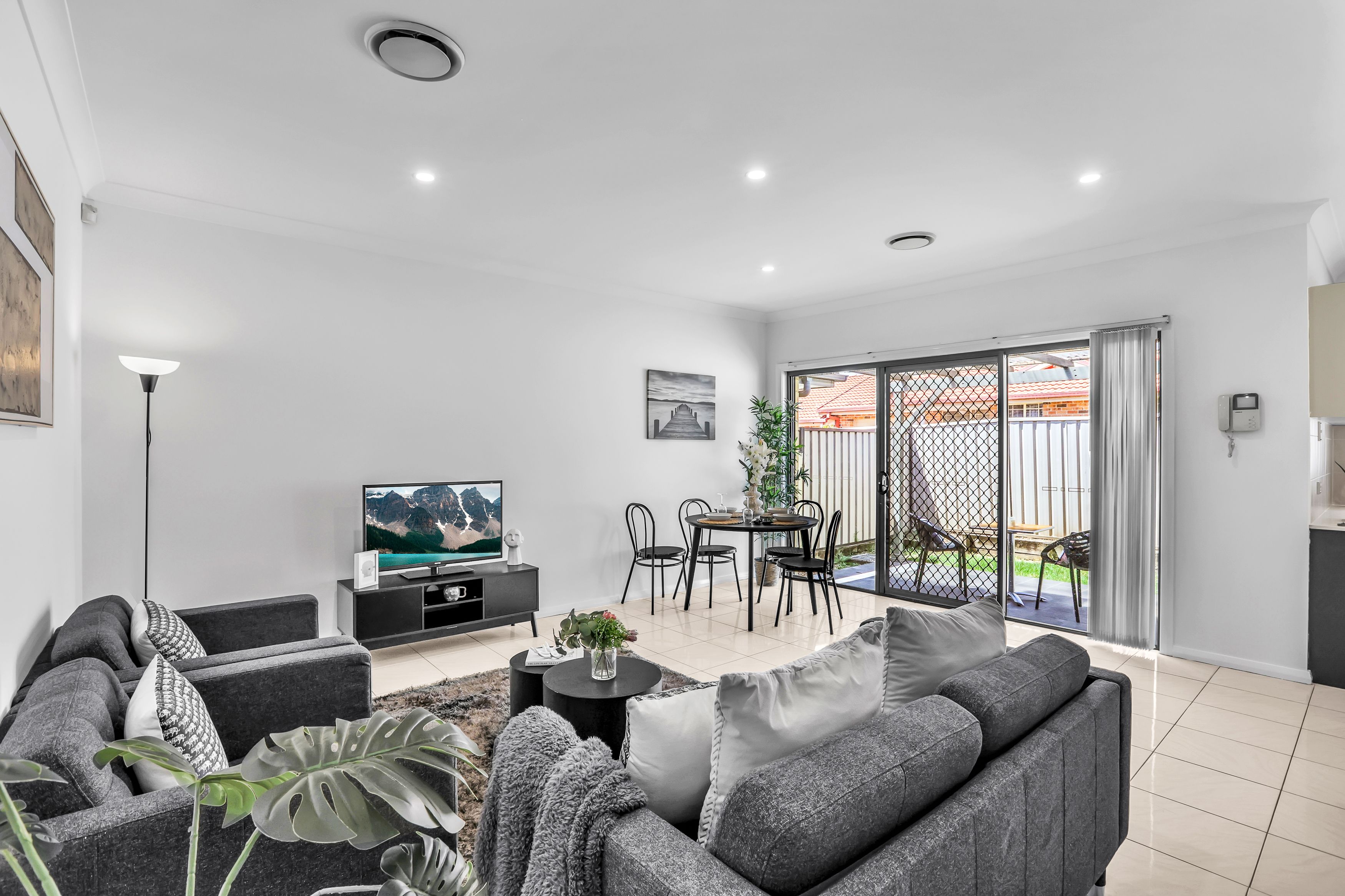 UNIT 8 44 GIRRAWEEN RD, Girraween, Parramatta (Northwest suburbs), 0 침실, 0 욕실, House