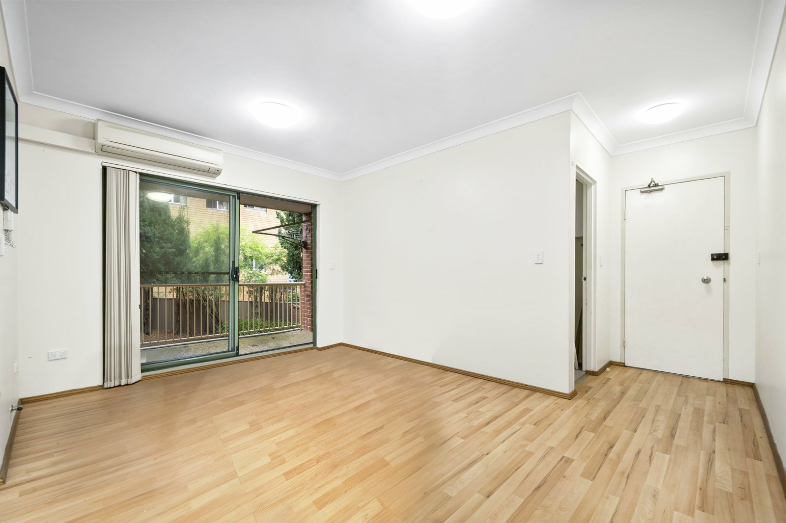 UNIT 2 35-37 SHEFFIELD ST, Merrylands, Parramatta (Northwest suburbs), 0部屋, 0バスルーム, Unit