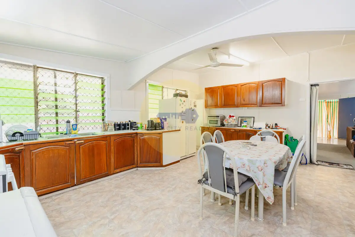 96 STUBLEY ST, Charters Towers City, Townsville, 0 غرف, 0 حمامات, House