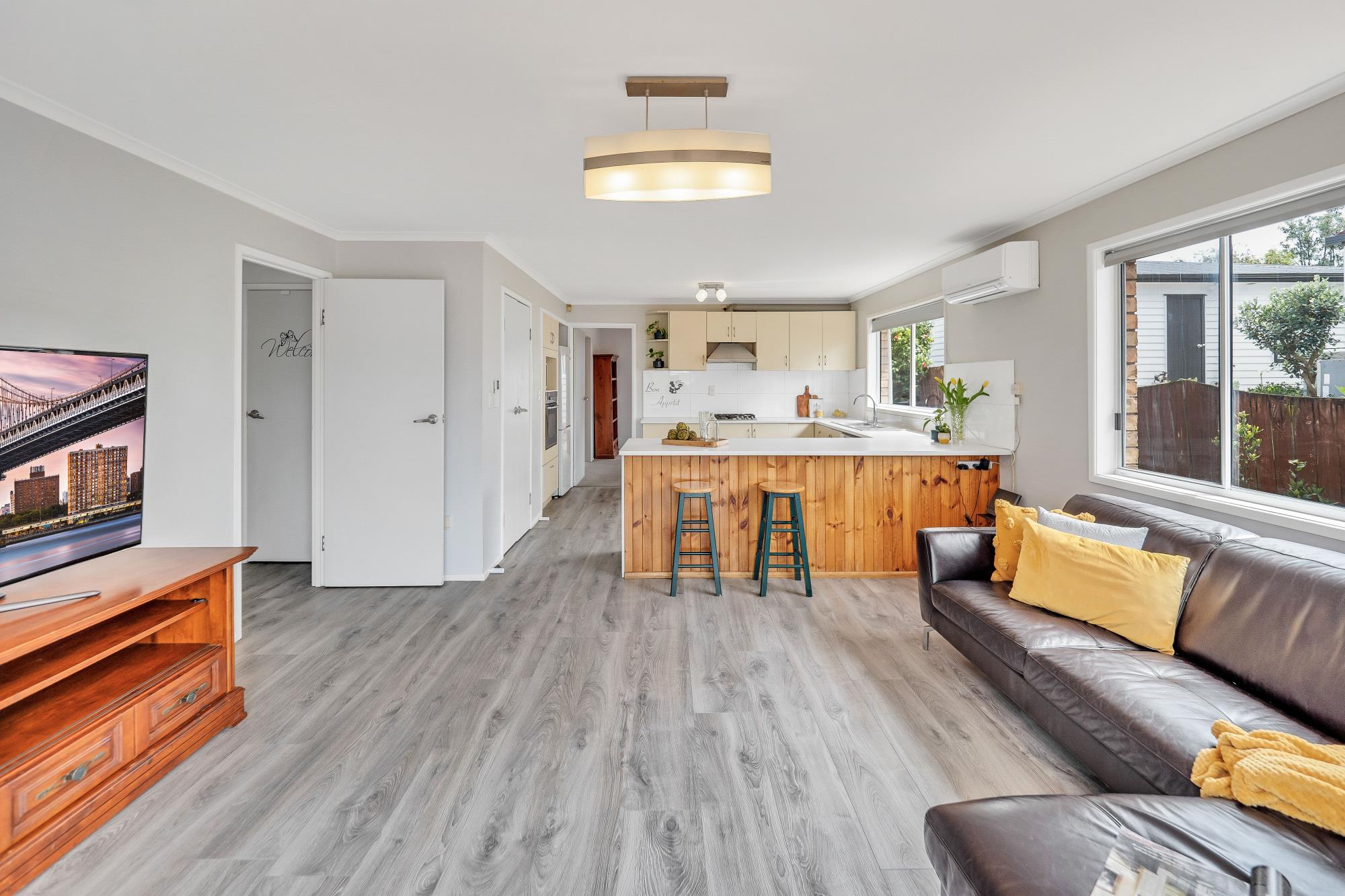 129 Botany Road, Botany Downs, Manukau City, 6 Kuwarto, 1 Banyo