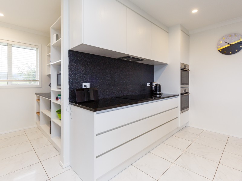 17 Silicon Way, Fitzherbert, Palmerston North City, 4 غرف, 2 حمامات