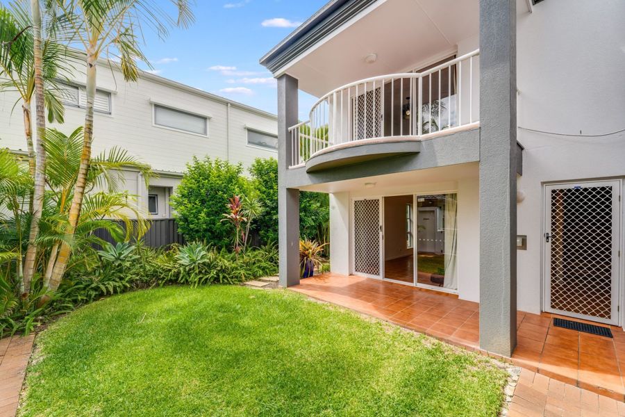 UNIT 9 8 DALPURA ST, Surfers Paradise, Gold Coast, 0 कमरे, 0 बाथरूम, Townhouse