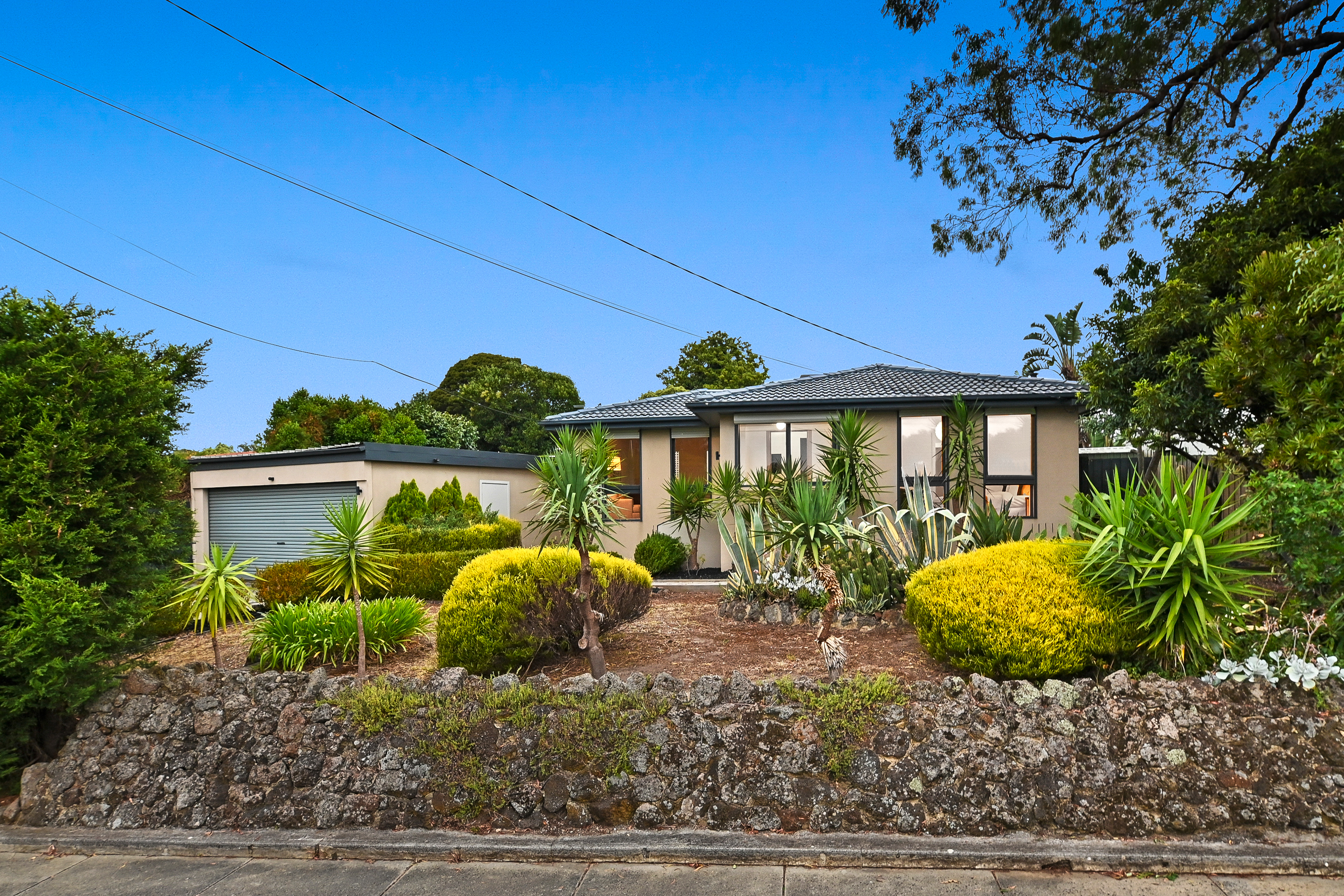 62 RADLEIGH DR, Wheelers Hill, East Melbourne, 0房, 0浴, House