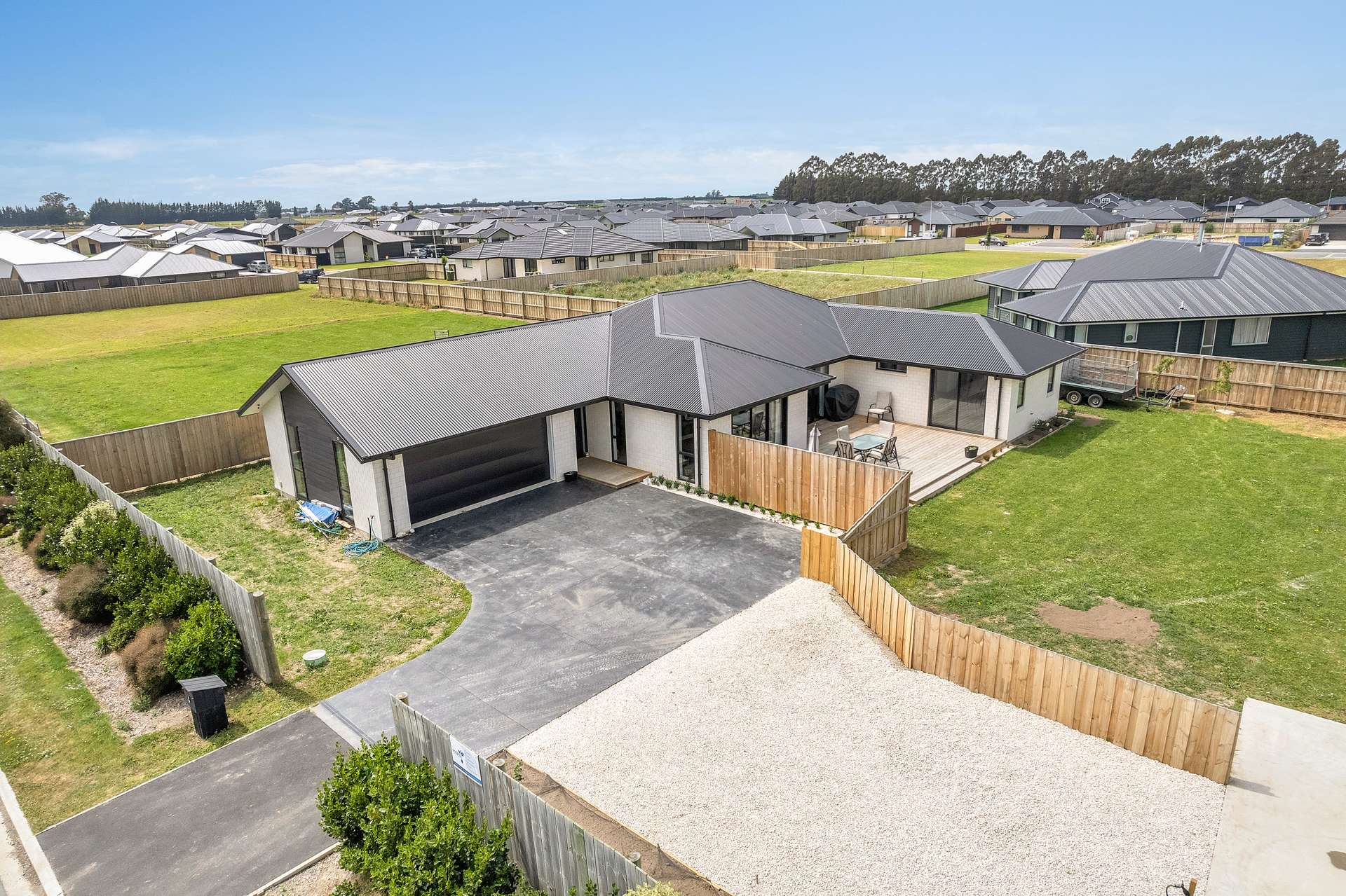 8 Owen Drive, Darfield