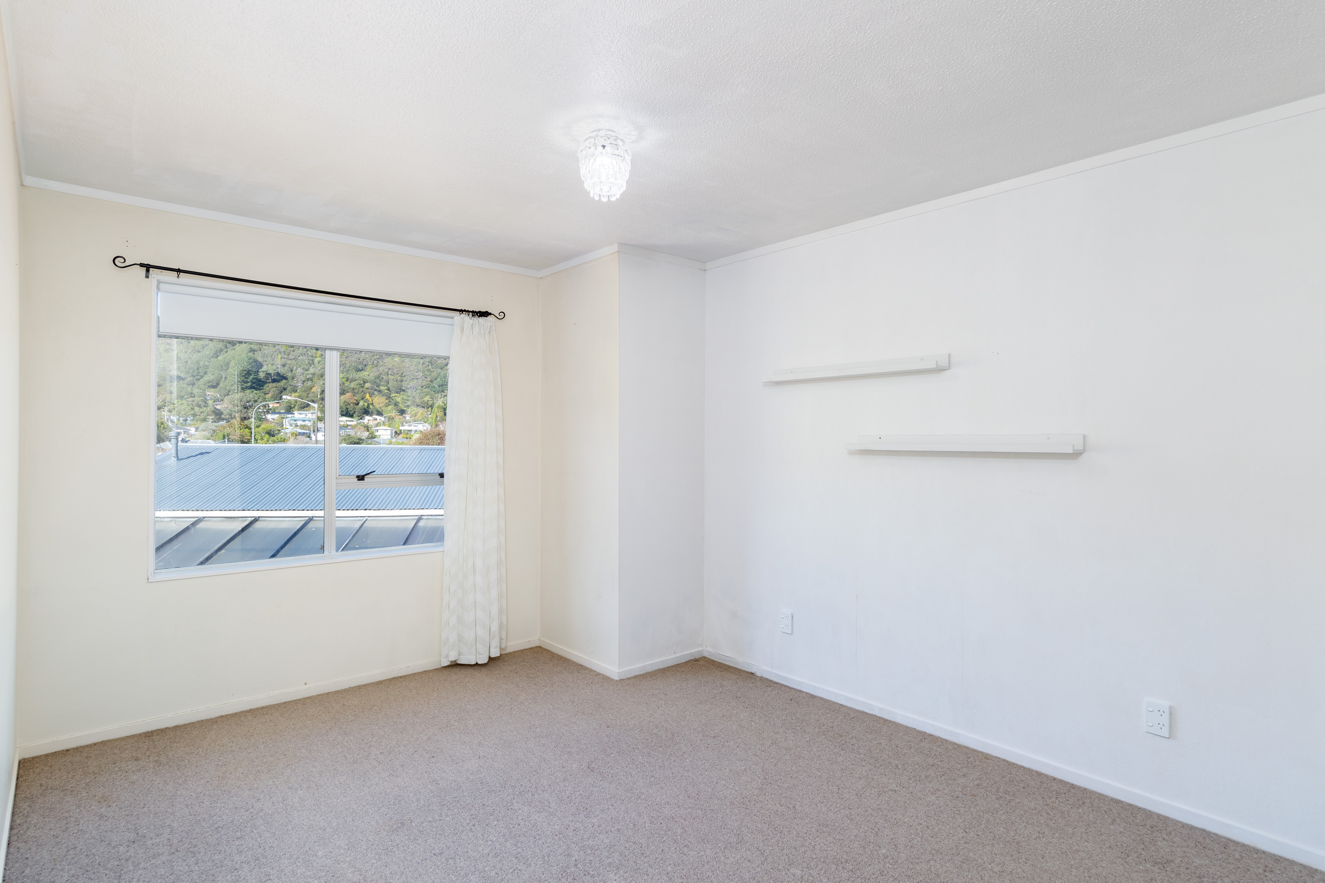 1/30 Stokes Valley Road, Stokes Valley, Lower Hutt, 3 कमरे, 0 बाथरूम, House