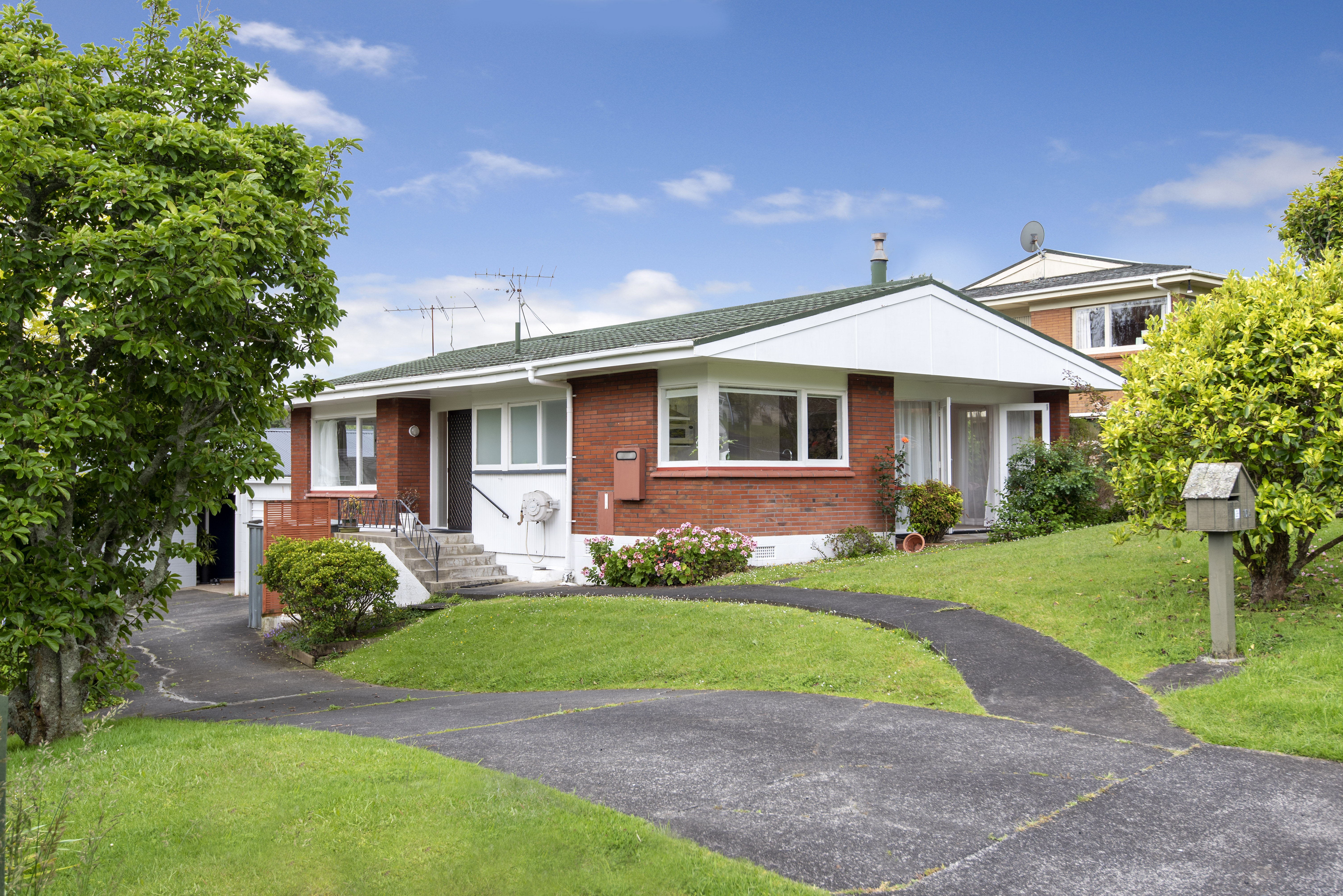 1/16 Castleton Drive, Howick, Manukau City, 2 ห้องนอน, 1 ห้องน้ำ