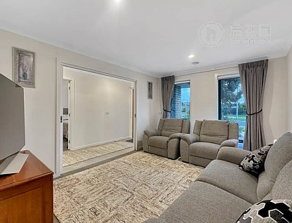 44 PARAMOUNT DR, WARRAGUL VIC 3820, 0房, 0浴, House
