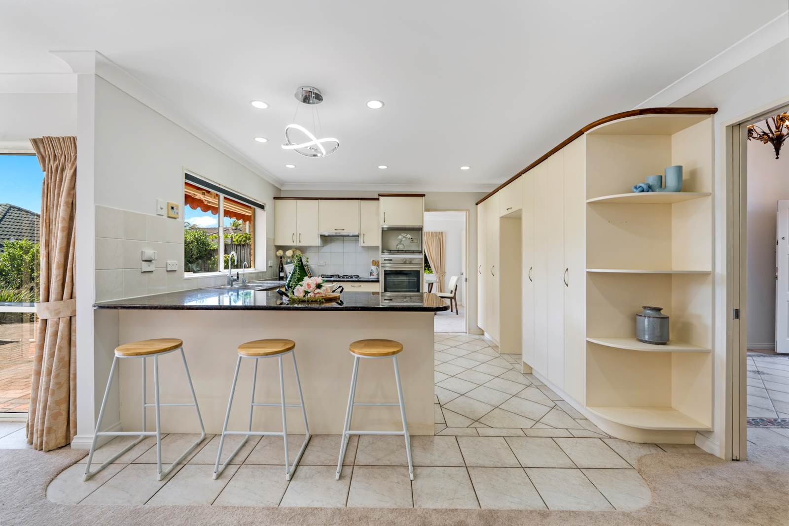 10 Limerick Place, Dannemora, Manukau City, 4部屋, 2バスルーム, House