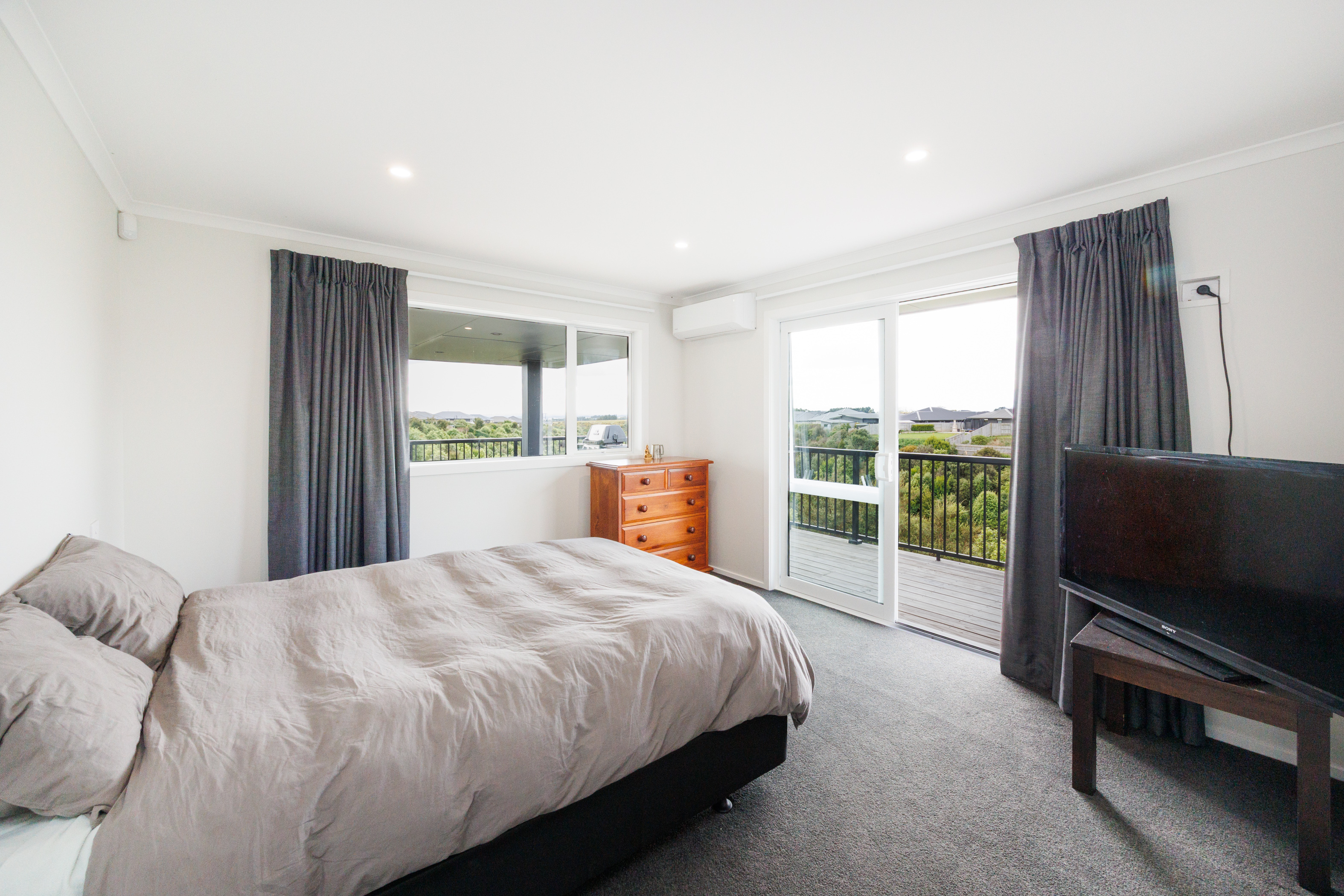 7 Gibraltar Way, Fitzherbert, Palmerston North City, 3部屋, 2バスルーム, House