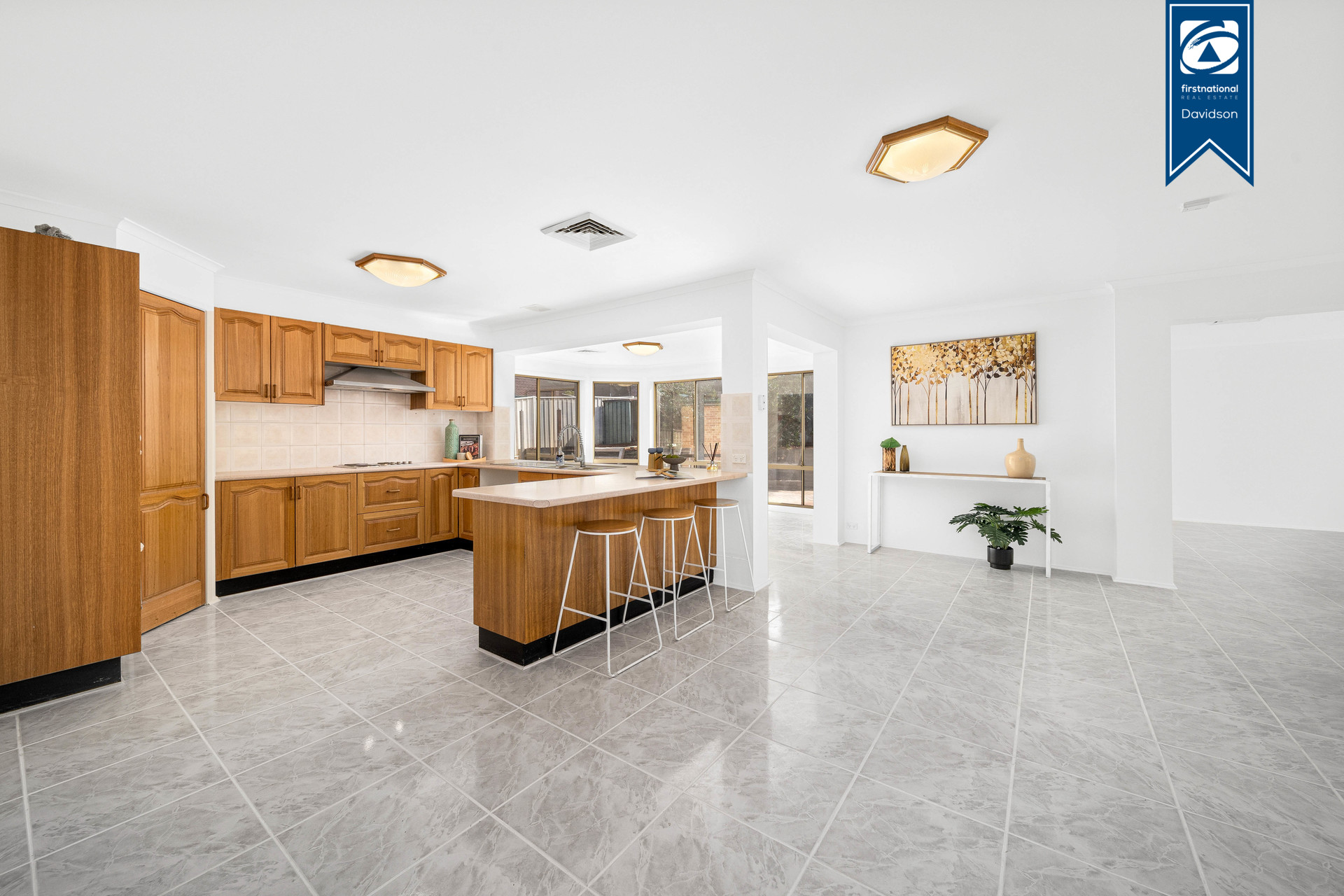 4 HAMBLEDON WAY, West Hoxton, South Western Suburbs, 0 कमरे, 0 बाथरूम, House