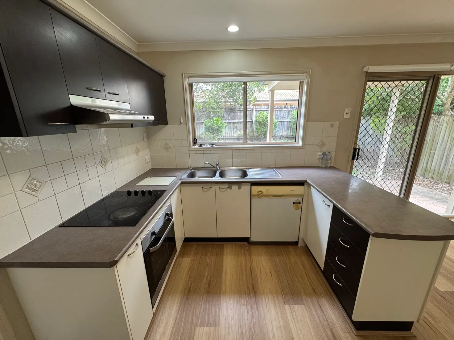 UNIT 52 25 BUCKINGHAM PL, Eight Mile Plains, Brisbane - Southern Region, 0 રૂમ, 0 બાથરૂમ, Townhouse