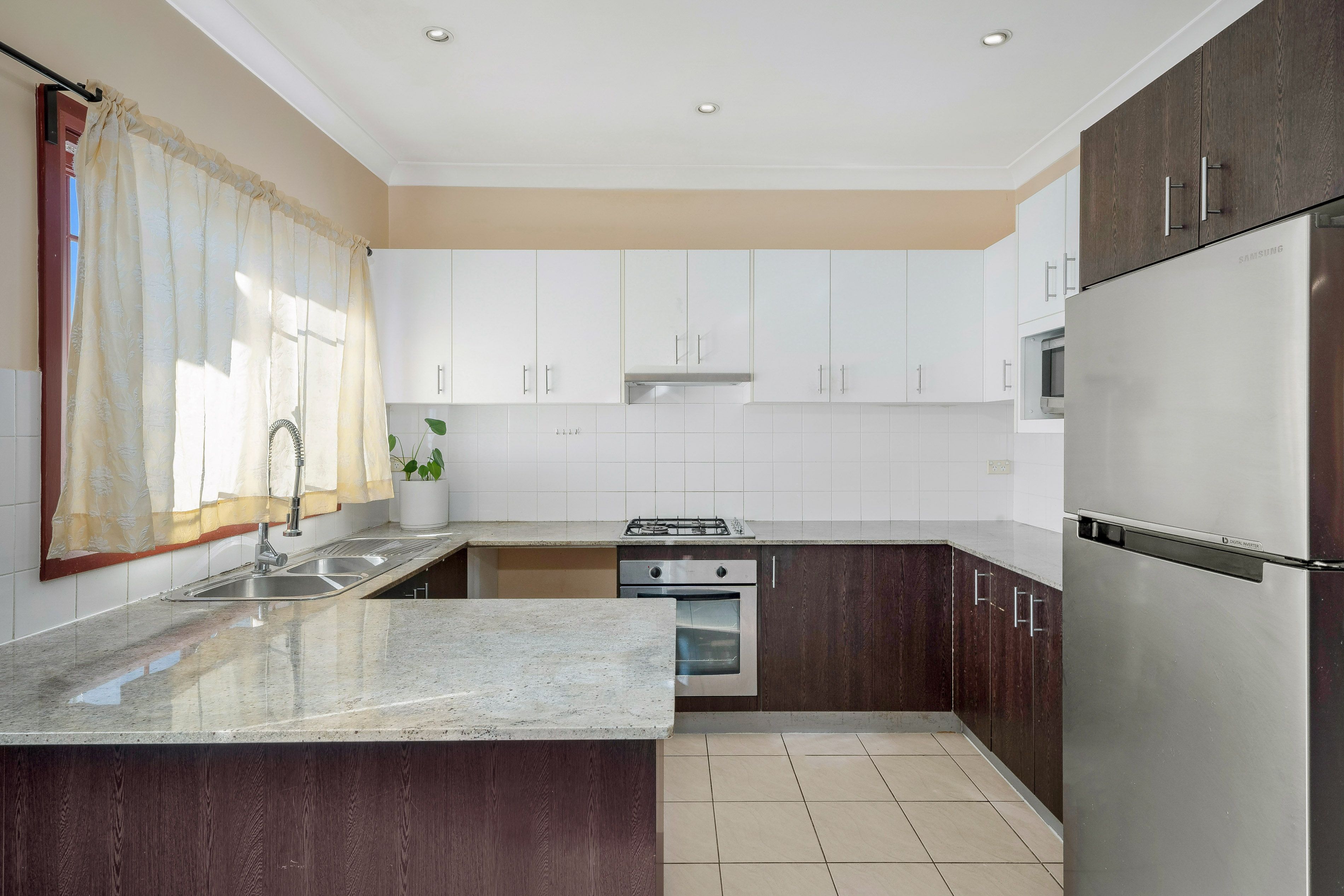 UNIT 4 14 AUGUSTA ST, Condell Park, South Western Suburbs, 0 Kuwarto, 0 Banyo, Townhouse