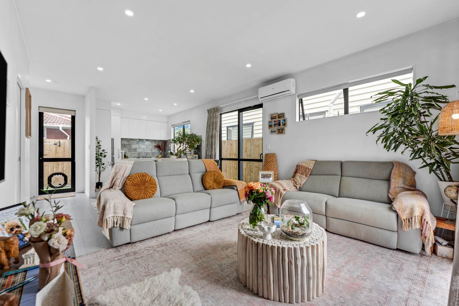 4c Carolyn Street, Manukau, Manukau City, 3 ห้องนอน, 2 ห้องน้ำ, Townhouse