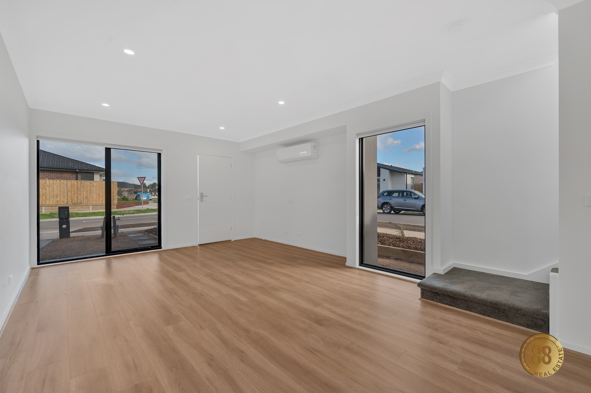 54 NUBEENA CR, Donnybrook, North Melbourne, 0房, 0浴, Townhouse