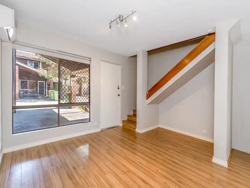 WHITE GUM VILLAS UNIT 8 52 SAMSON ST, White Gum Valley, South West Perth, 0房, 0浴, House