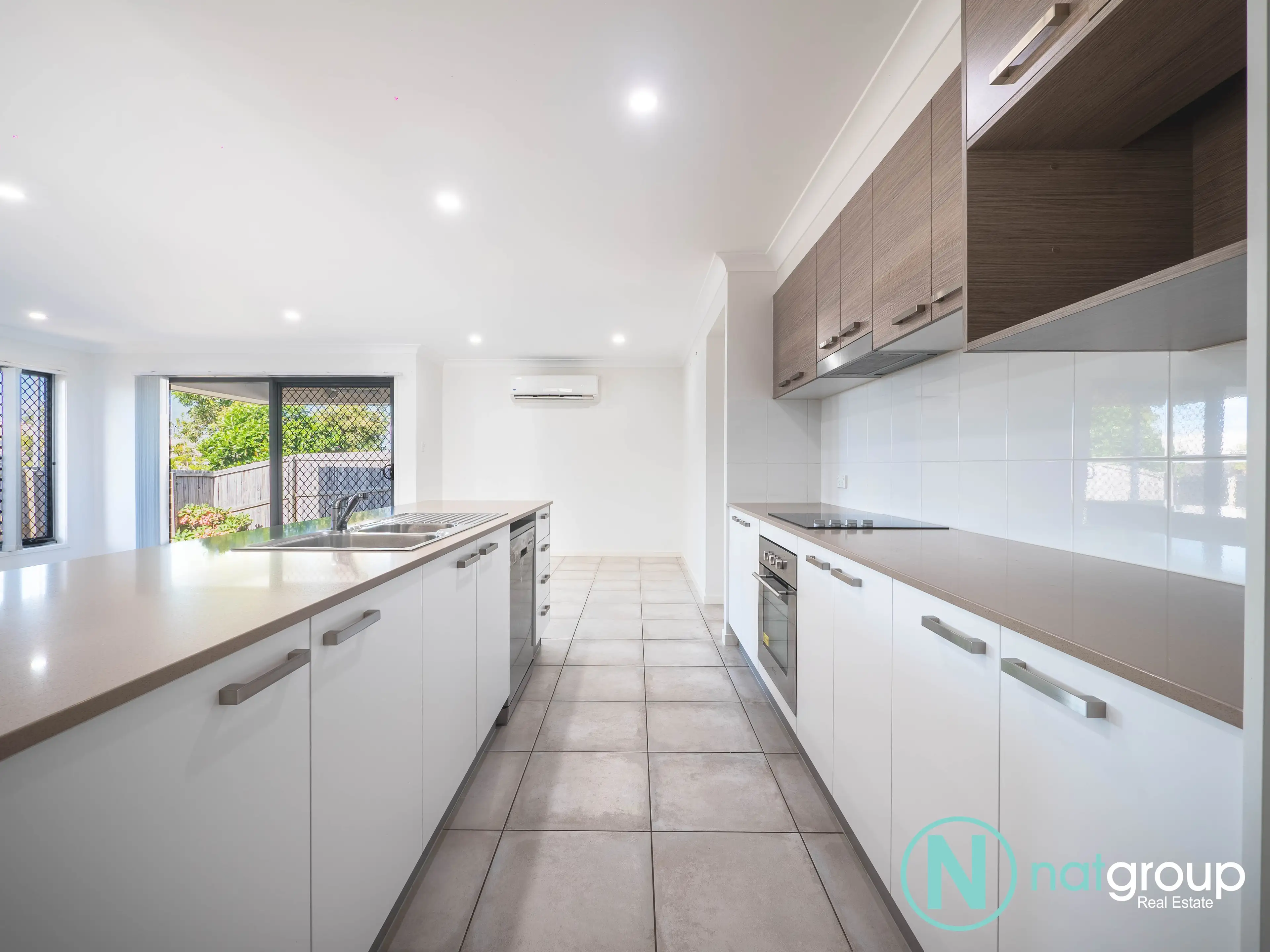 21 MOUNT ROBERTS ST, PARK RIDGE QLD 4125, 0 침실, 0 욕실, House