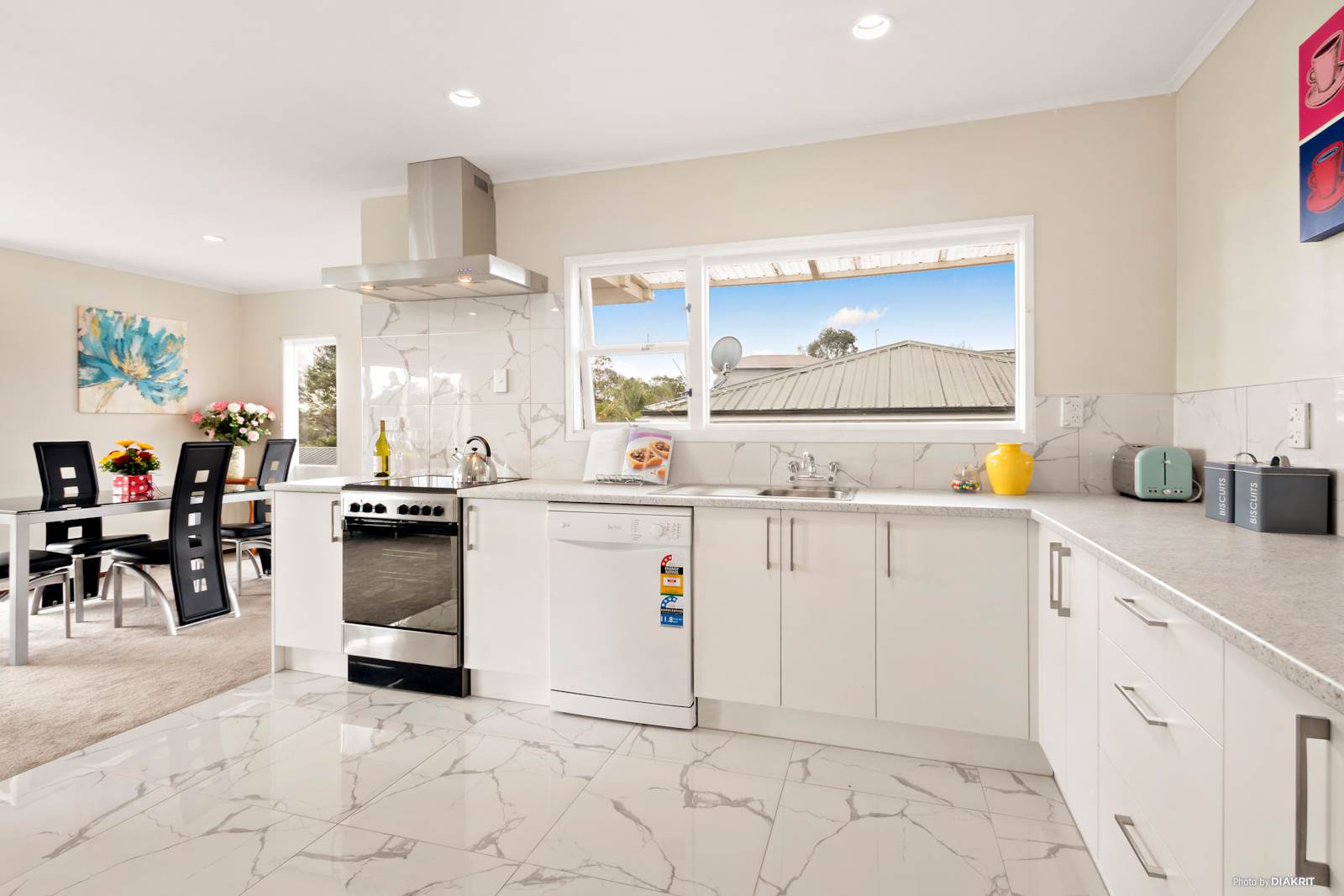 12 Thomas Avenue, Te Atatu Peninsula, Waitakere City, 6 침실, 1 욕실, House