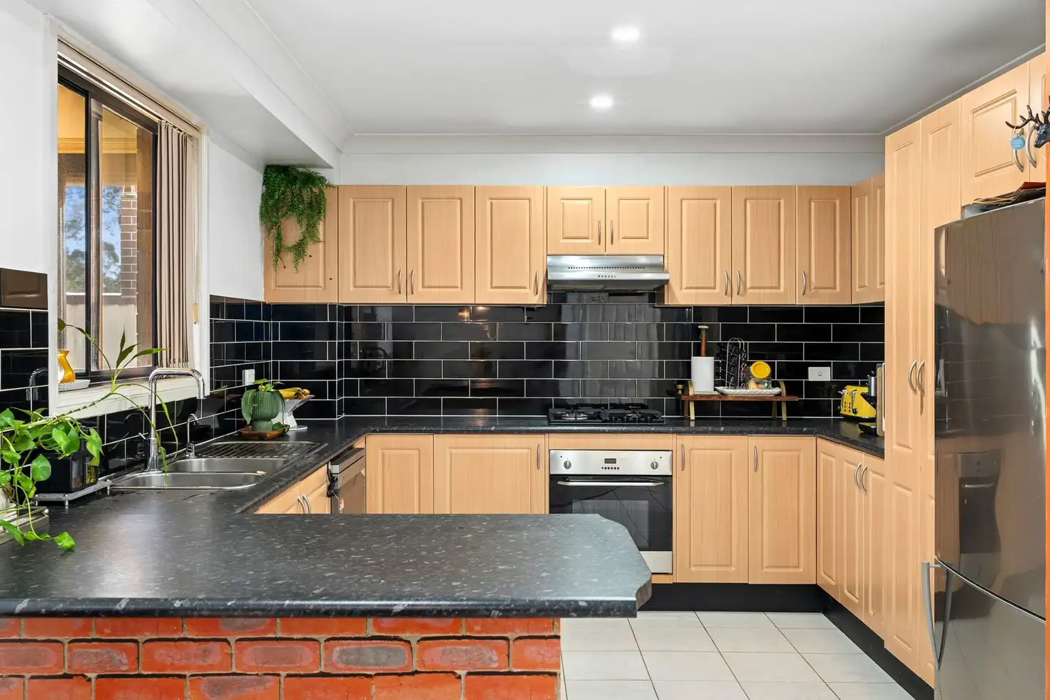 Unit 3/10 LOVEGROVE DRIVE, QUAKERS HILL, 0 कमरे, 0 बाथरूम, Townhouse
