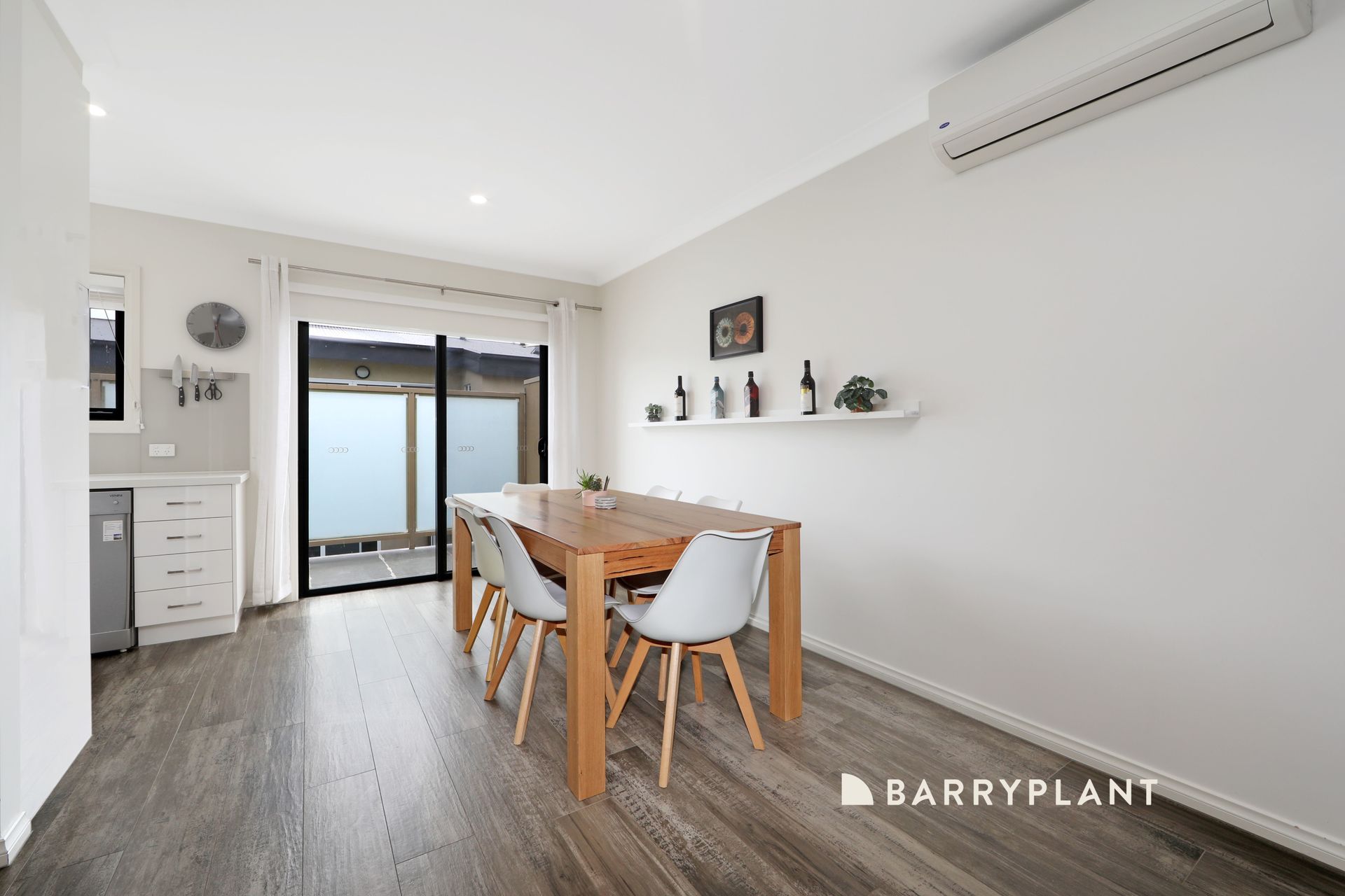 UNIT 5 15 STAMFORD CR, Rowville, East Melbourne, 0 rūma, 0 rūma horoi, Townhouse