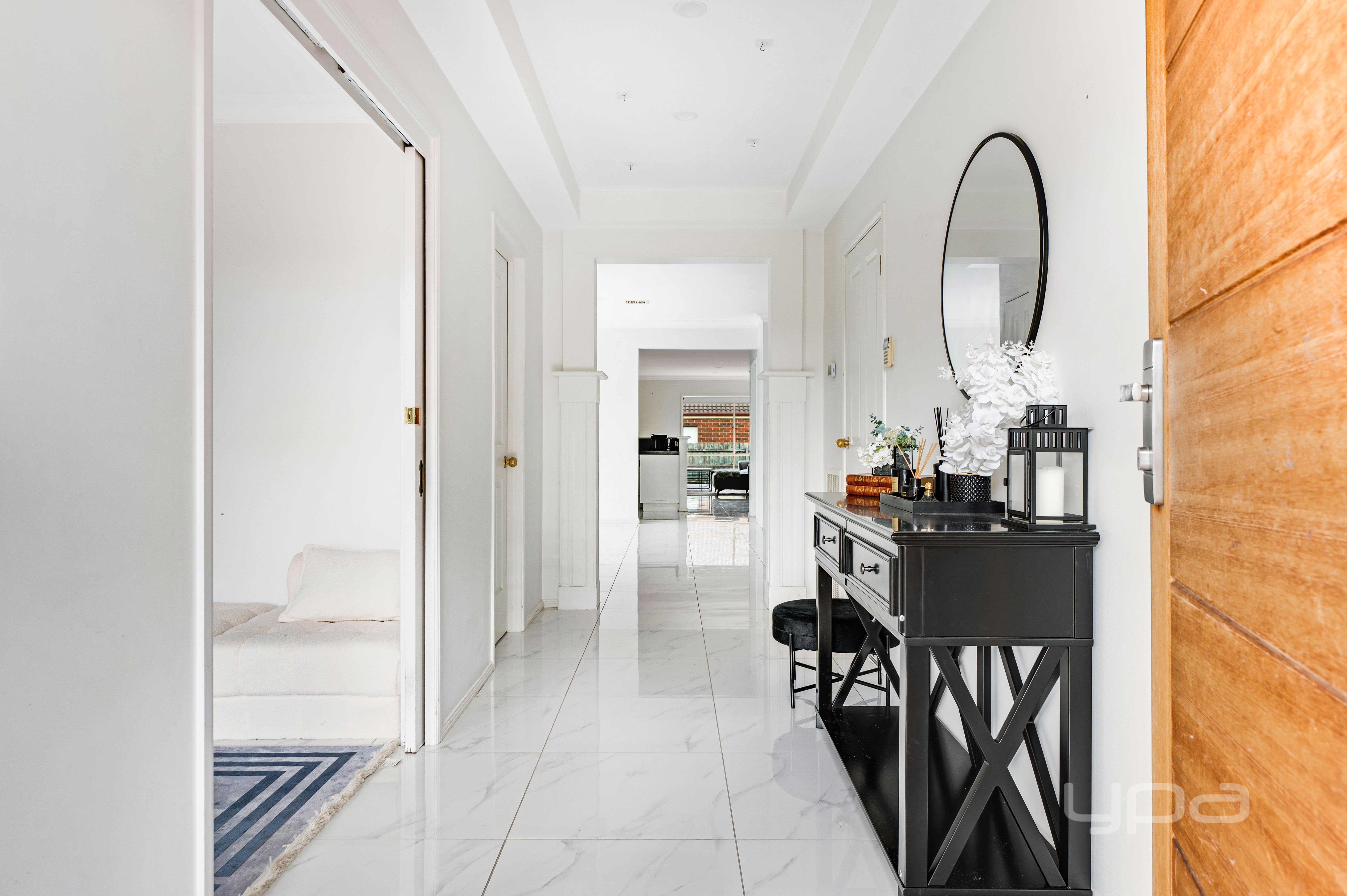 16 THOMPSON CR, Roxburgh Park, North Melbourne, 0 कमरे, 0 बाथरूम, House