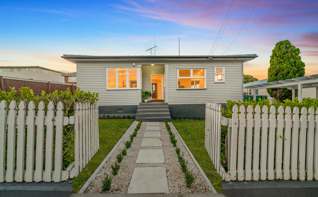 Residential  Mixed Housing Suburban Zone