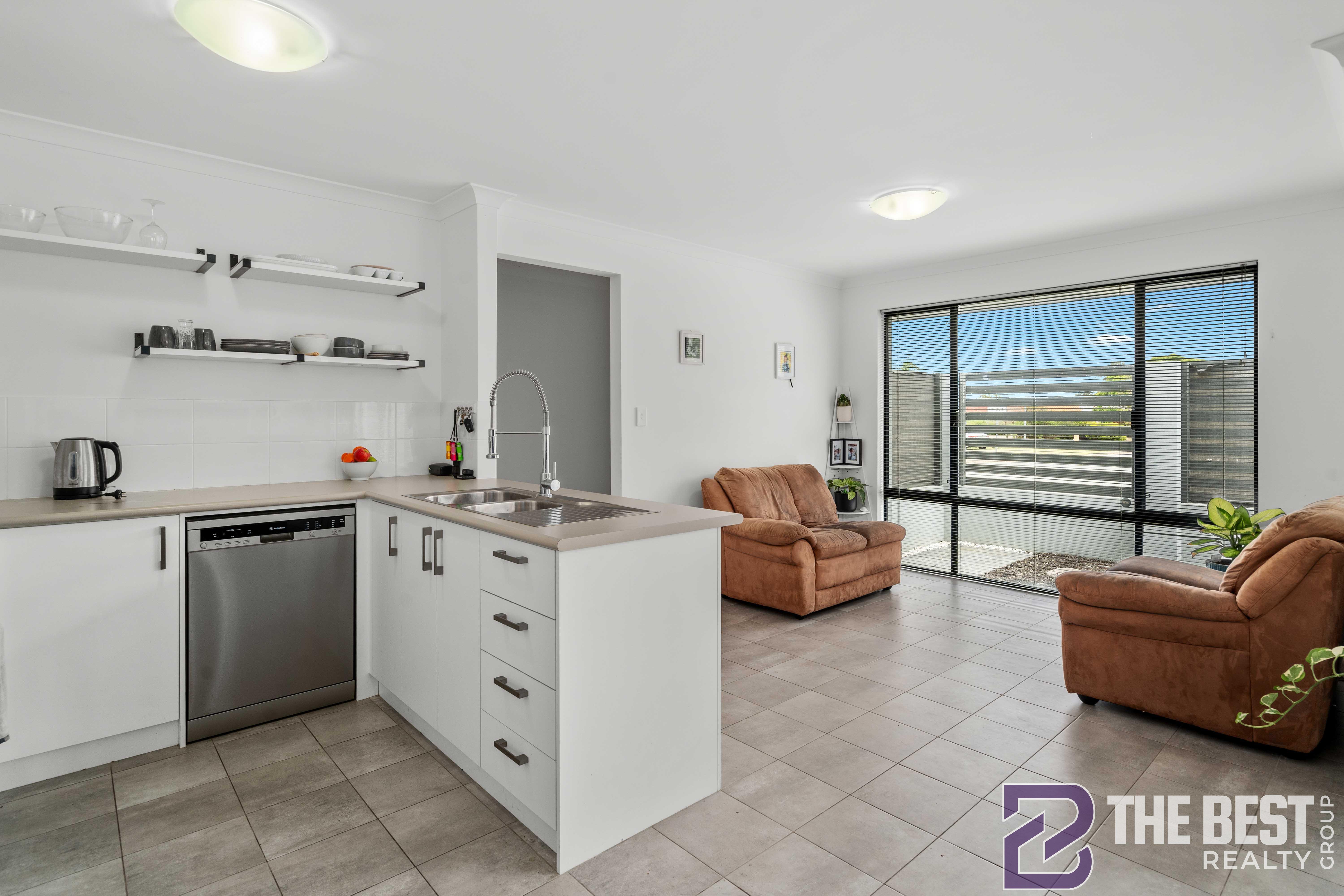 UNIT 11 24 GLADSTONE RD, Armadale, South East Perth, 0 कमरे, 0 बाथरूम, Unspecified