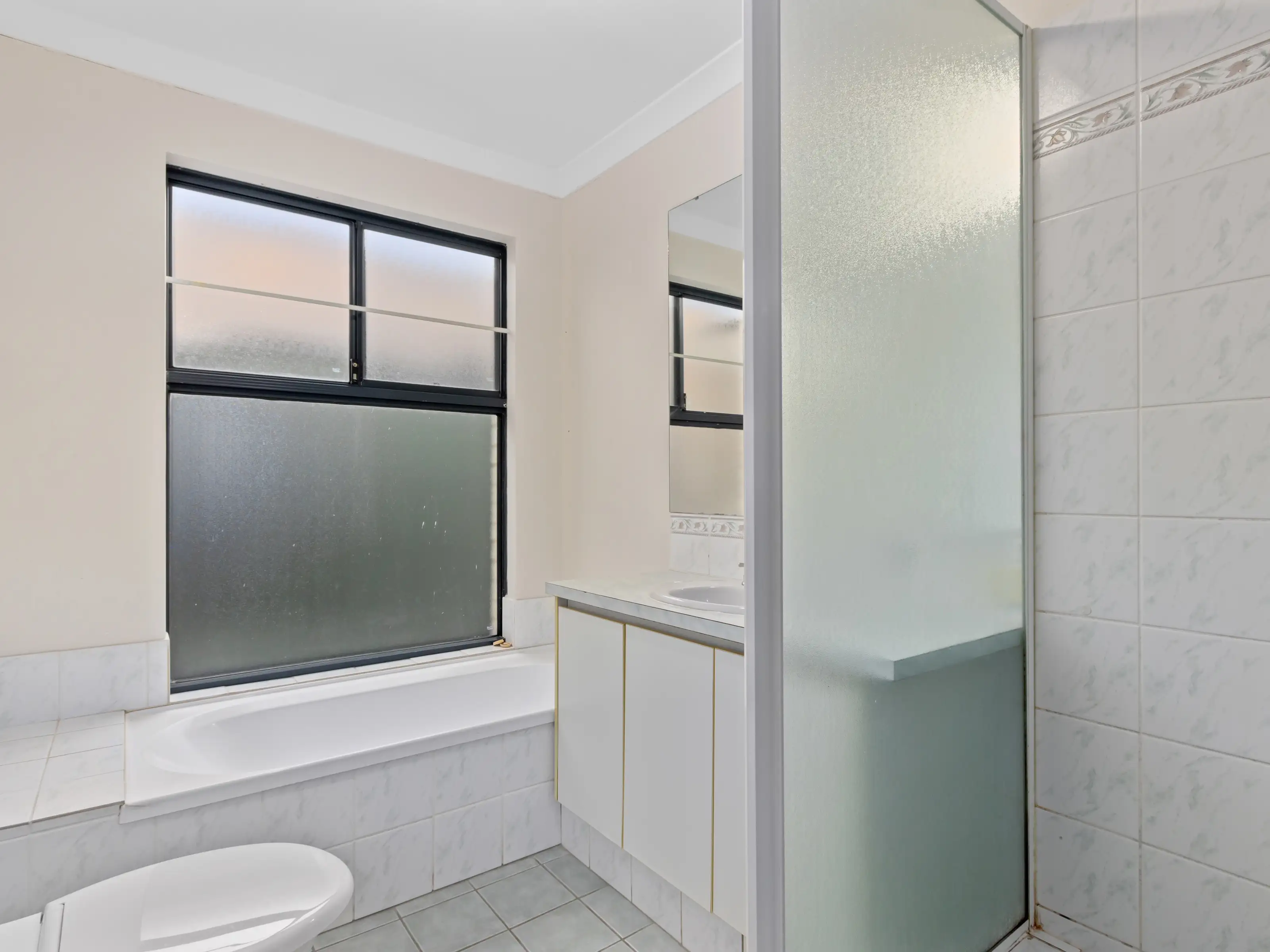 UNIT 4 10-12 JAMES ST, Cannington, South East Perth, 0 ห้องนอน, 0 ห้องน้ำ, House