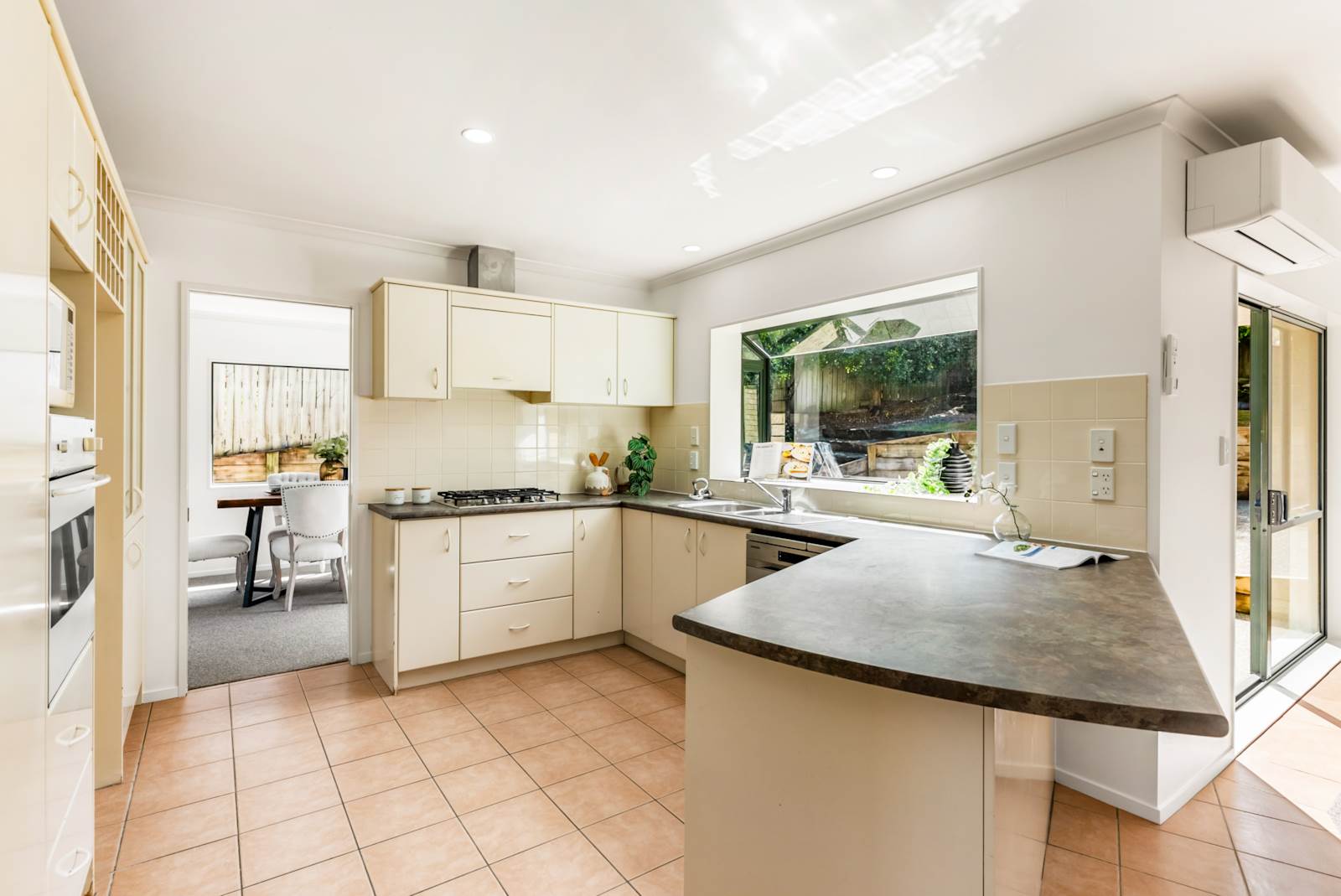7 Keenagh Rise, Dannemora, Manukau City, 4 कमरे, 2 बाथरूम, House