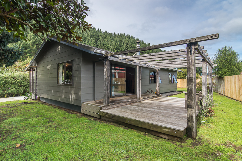 4 Poneke Drive, Waikanae, Kapiti Coast, 3房, 1浴