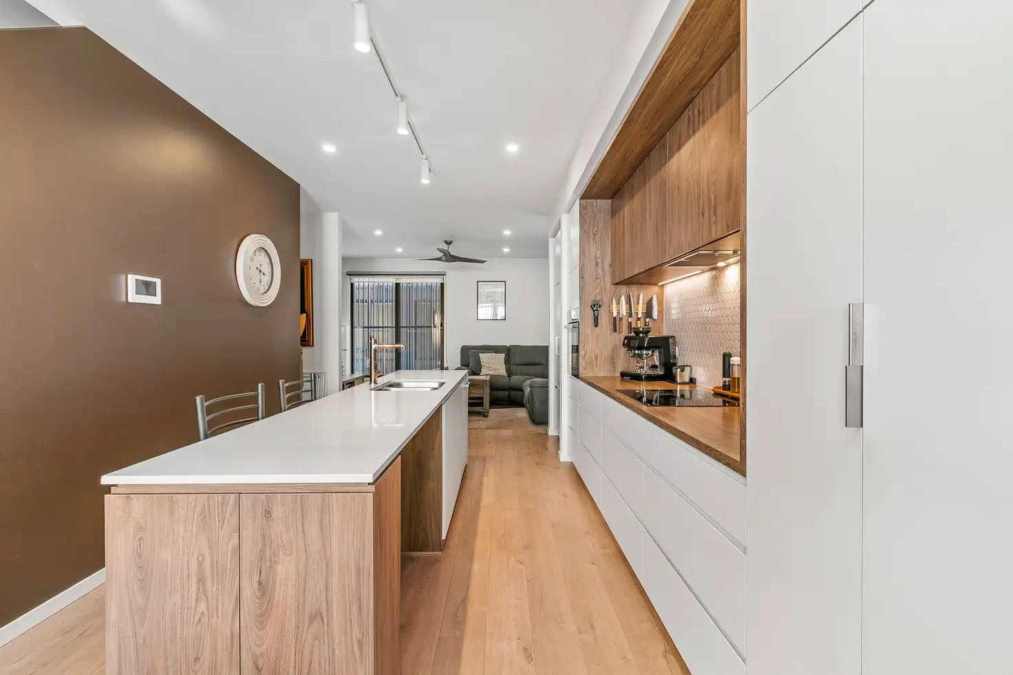 16 WINDSOR TCE, Williamstown, South West Melbourne, 0 Bedrooms, 0 Bathrooms, Townhouse