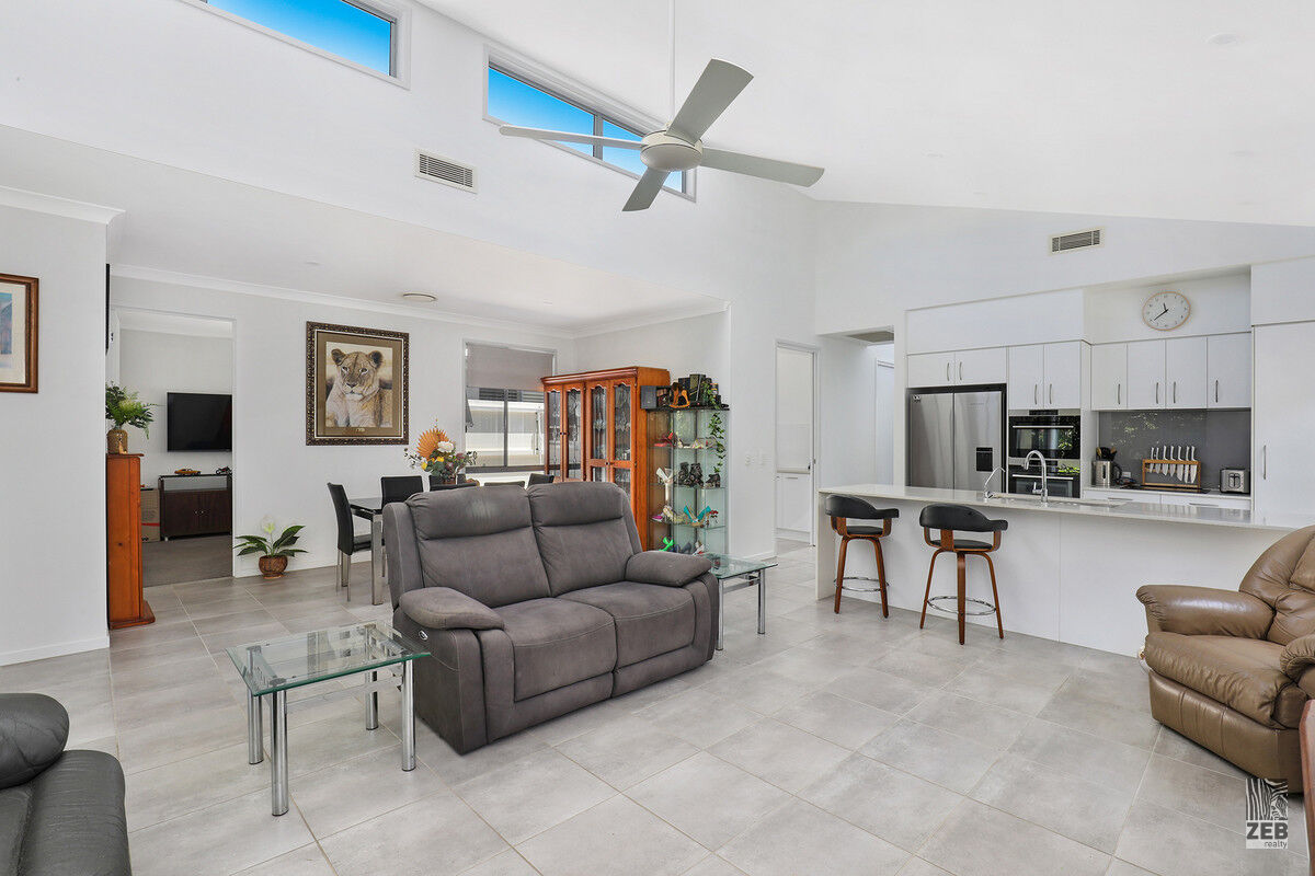 HALCYON LAKESIDE VILLA 126 1 HALCYON WAY, Bli Bli, Sunshine Coast, 0 침실, 0 욕실, House