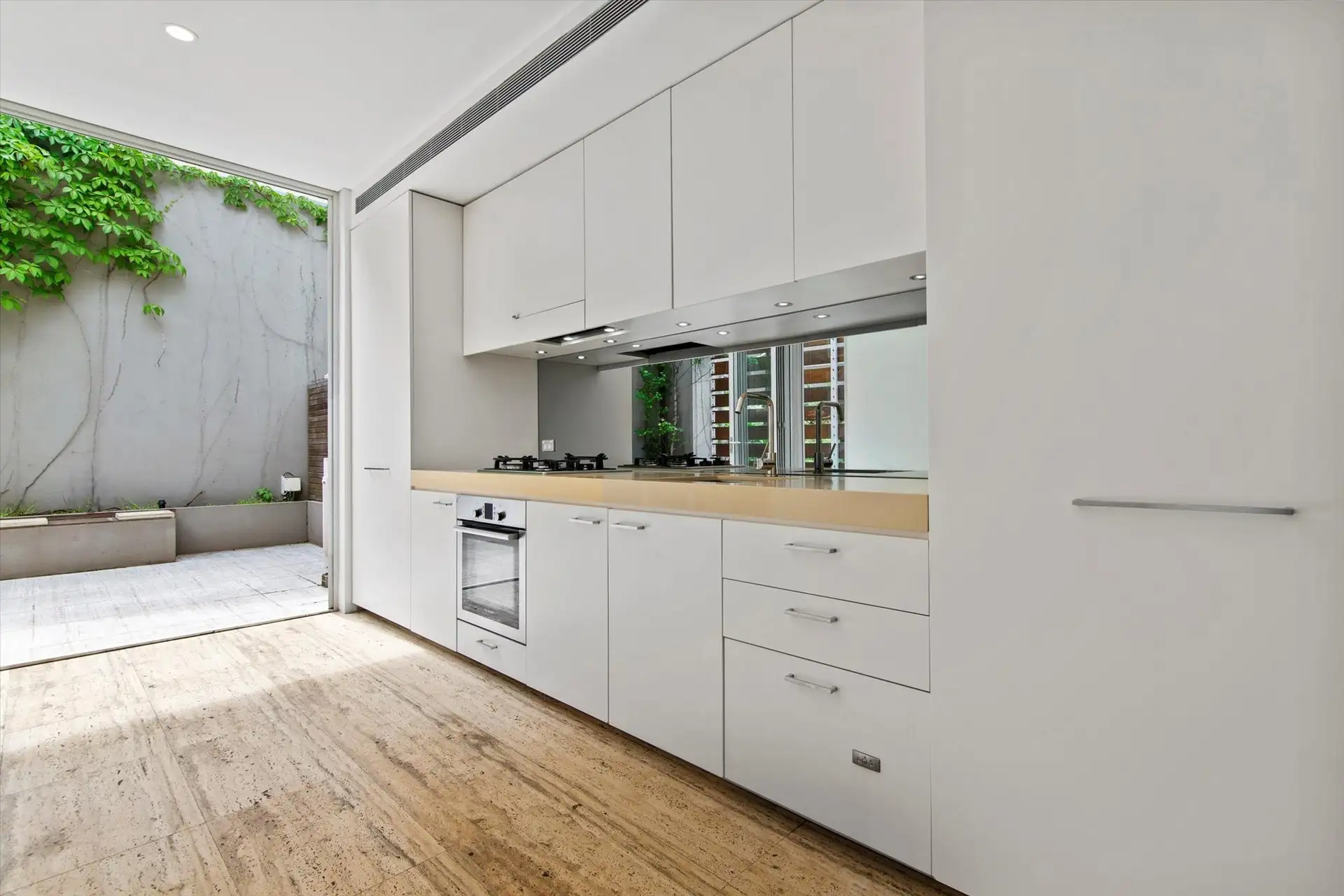 UNIT 1 208 BRIDGE RD, Glebe, Inner West, 0房, 0浴, Townhouse