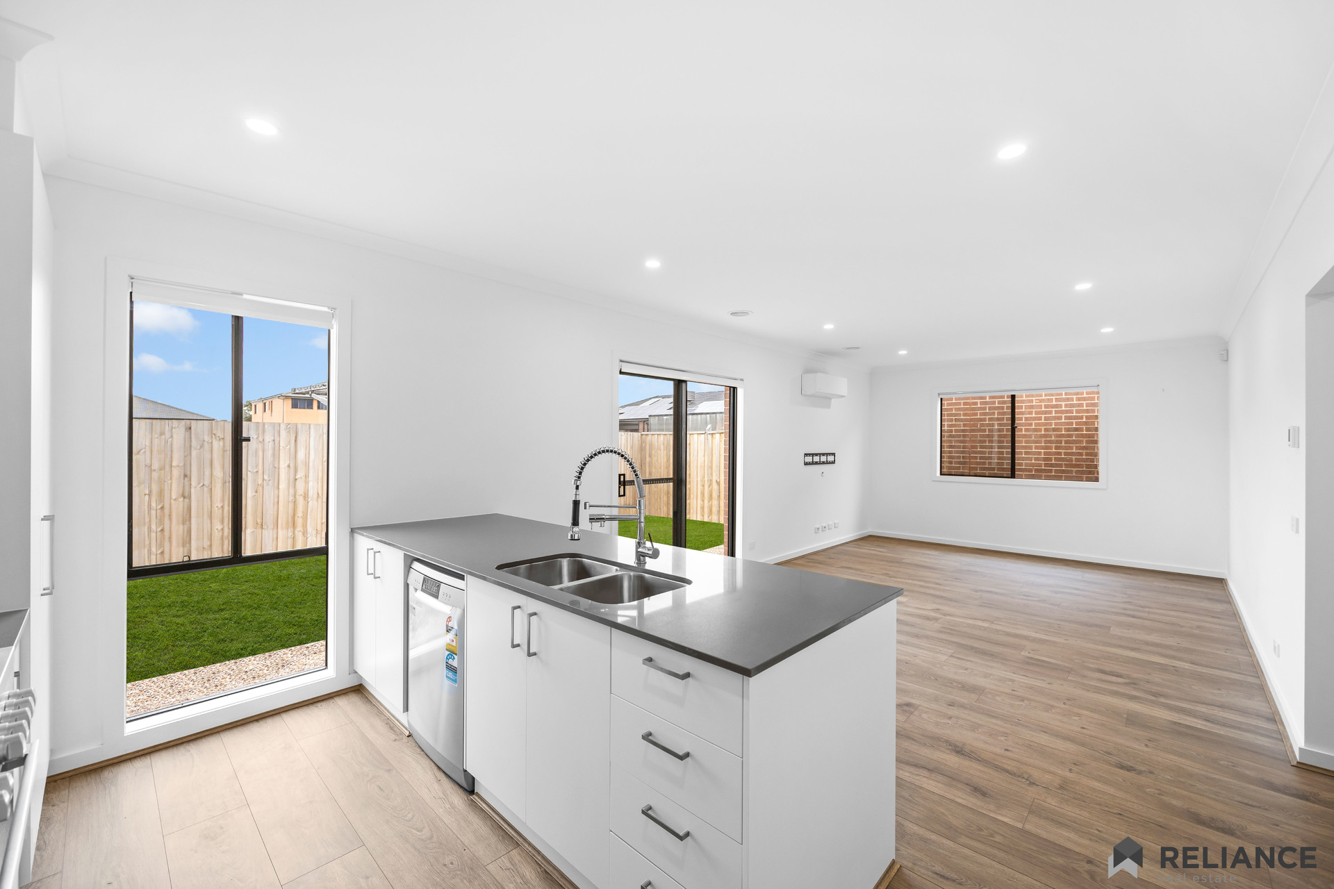 46 SHELTERBELT AV, Weir Views, North West Melbourne, 0 ਕਮਰੇ, 0 ਬਾਥਰੂਮ, House