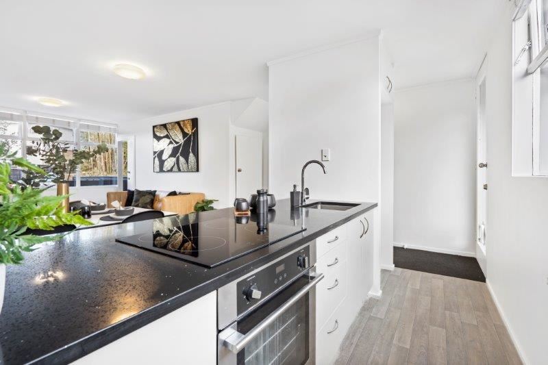3/7 Don Croot Street, Morningside, Auckland City, 2 રૂમ, 1 બાથરૂમ