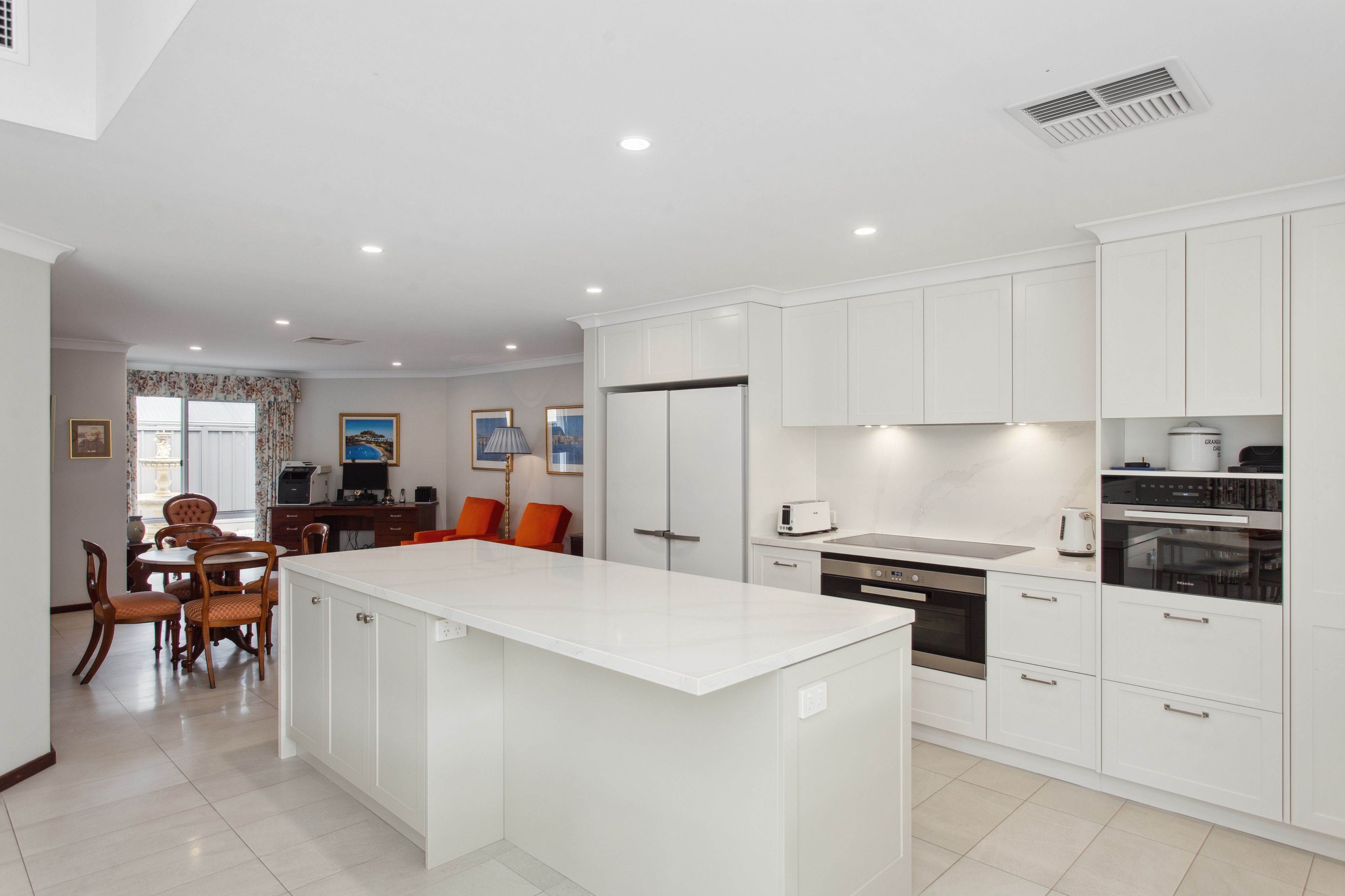 15 LOVEGROVE CL, Mount Claremont, North West Perth, 0 Kuwarto, 0 Banyo, House