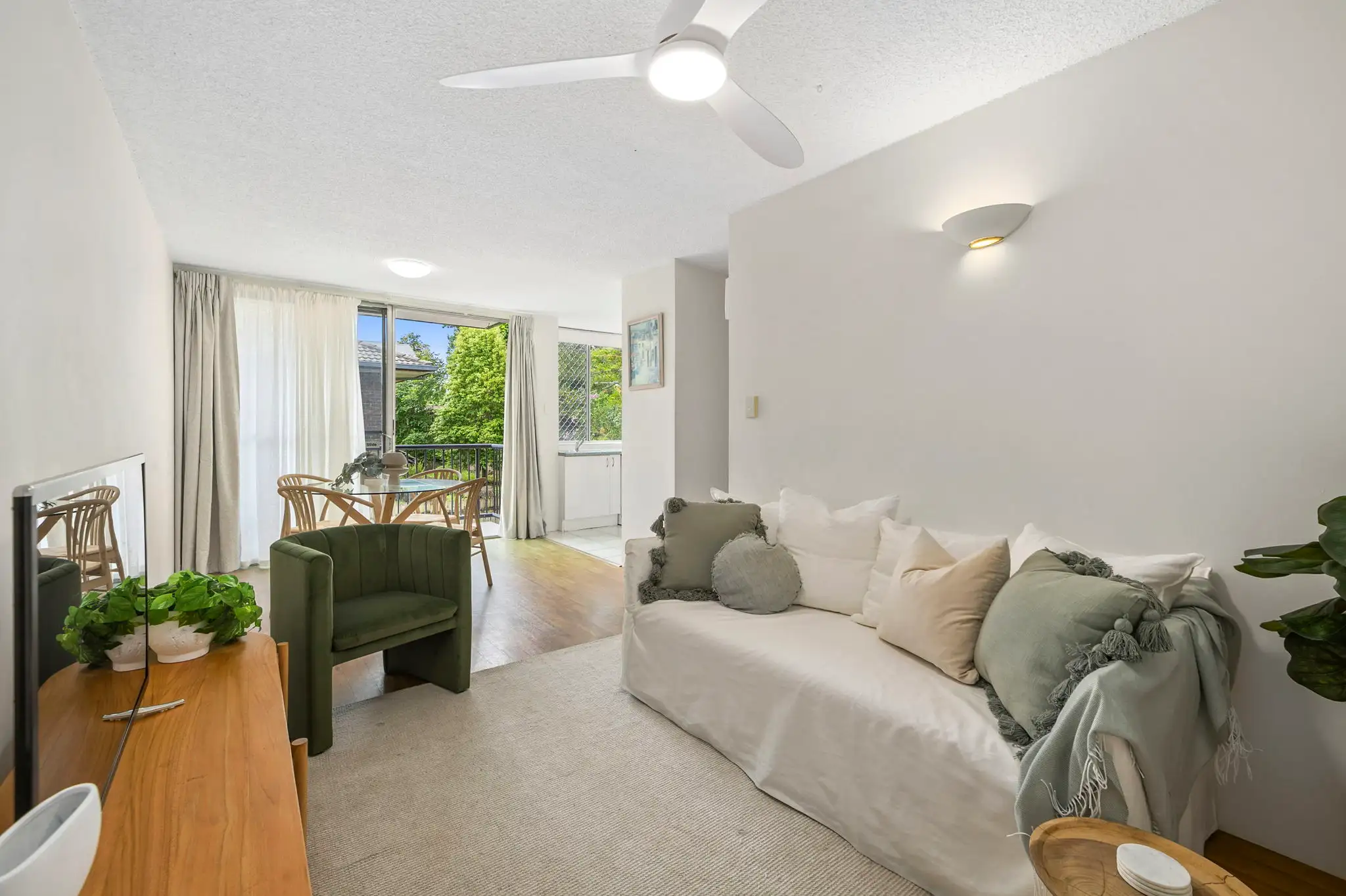 UNIT 4 28 UNDERHILL AV, Indooroopilly, Brisbane Western Region, 0 कमरे, 0 बाथरूम, Unit