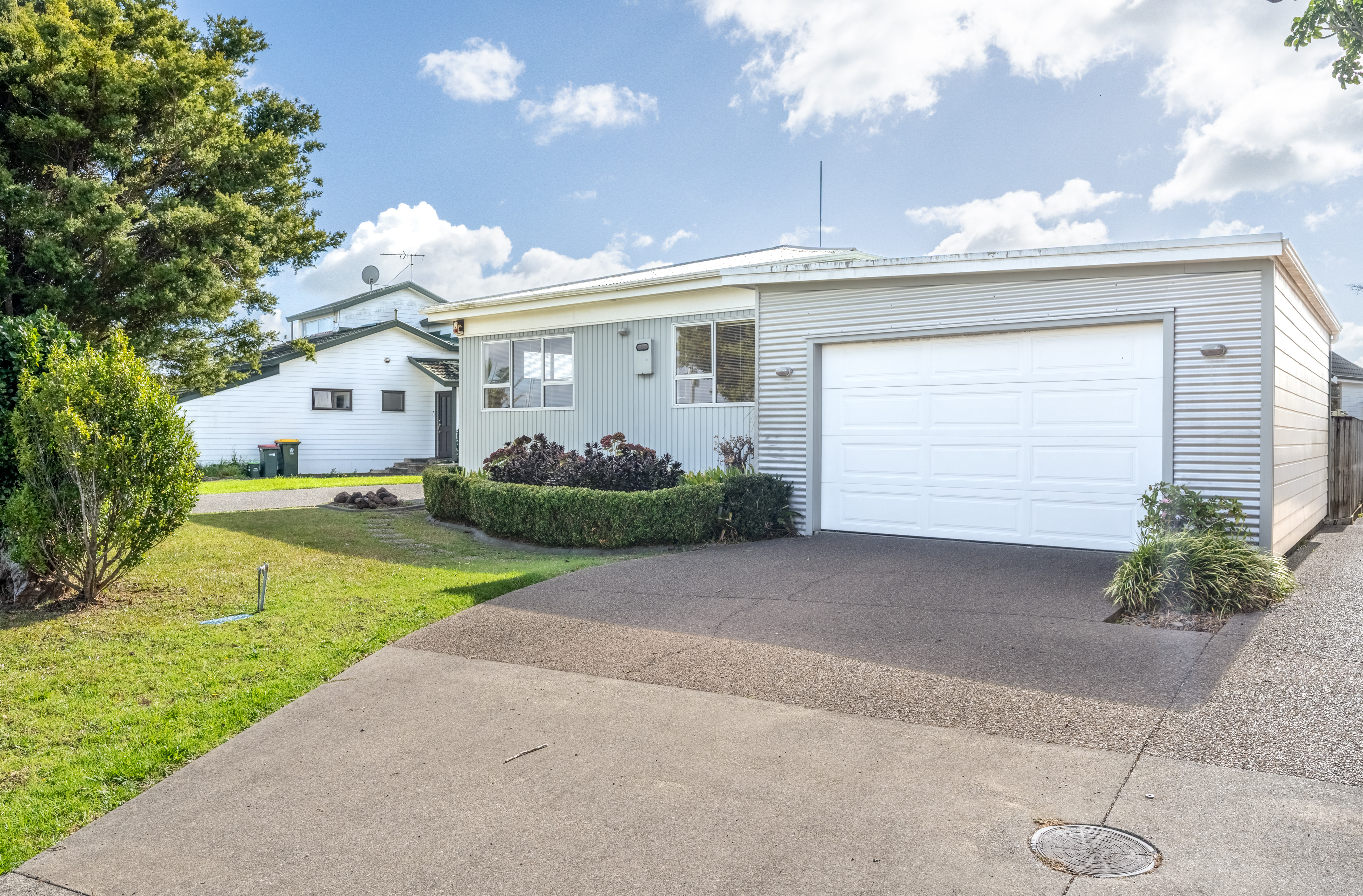 11 Drake Street, Howick, Manukau City, 3 ਕਮਰੇ, 1 ਬਾਥਰੂਮ, House