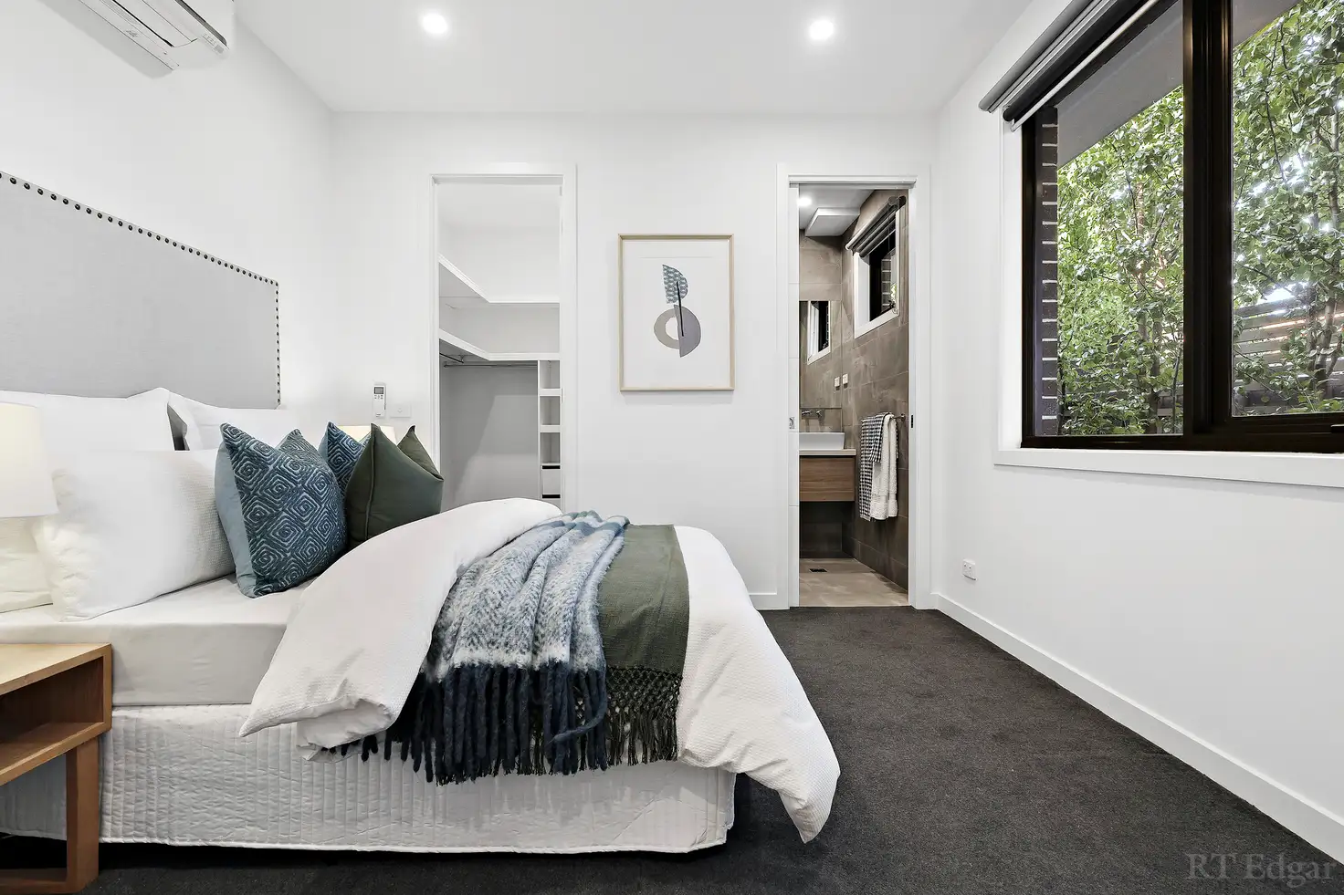 UNIT 2 35 ROSS ST, Doncaster East, Inner East Melbourne, 0 कमरे, 0 बाथरूम, Townhouse