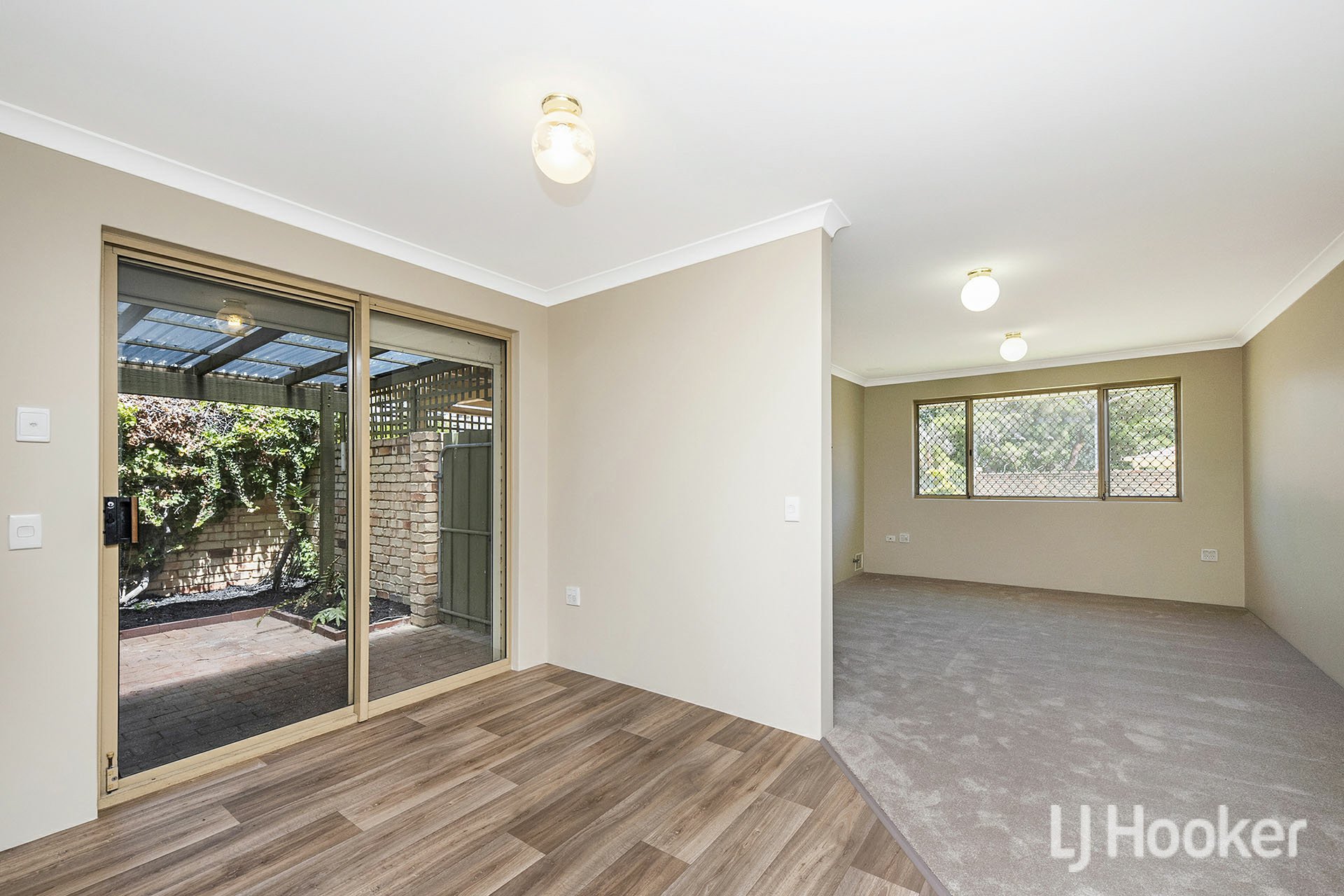UNIT 1 24 SOUTHDOWN PL, Thornlie, South East Perth, 0 રૂમ, 0 બાથરૂમ, House