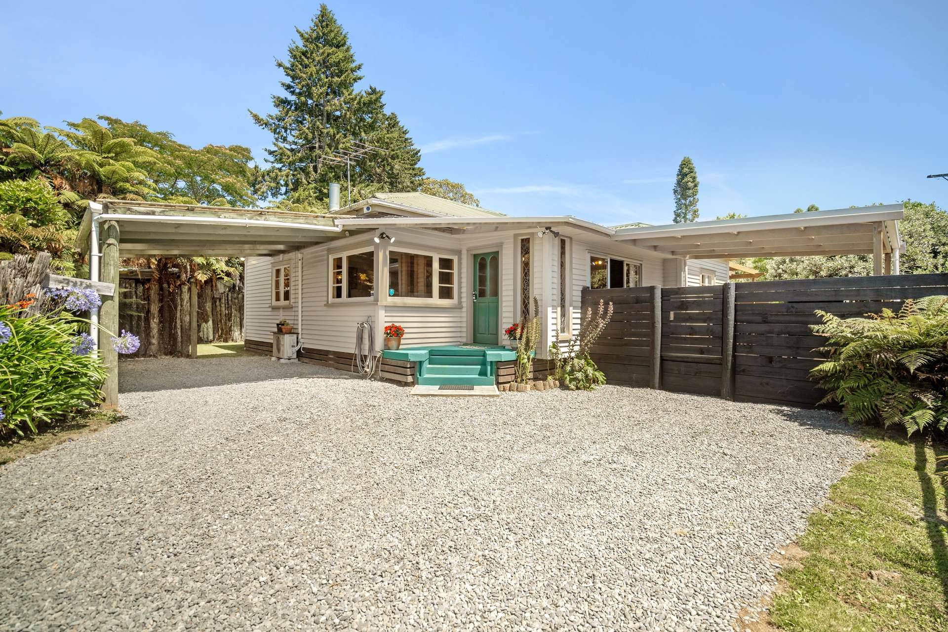 373c Sunset Road, Westbrook