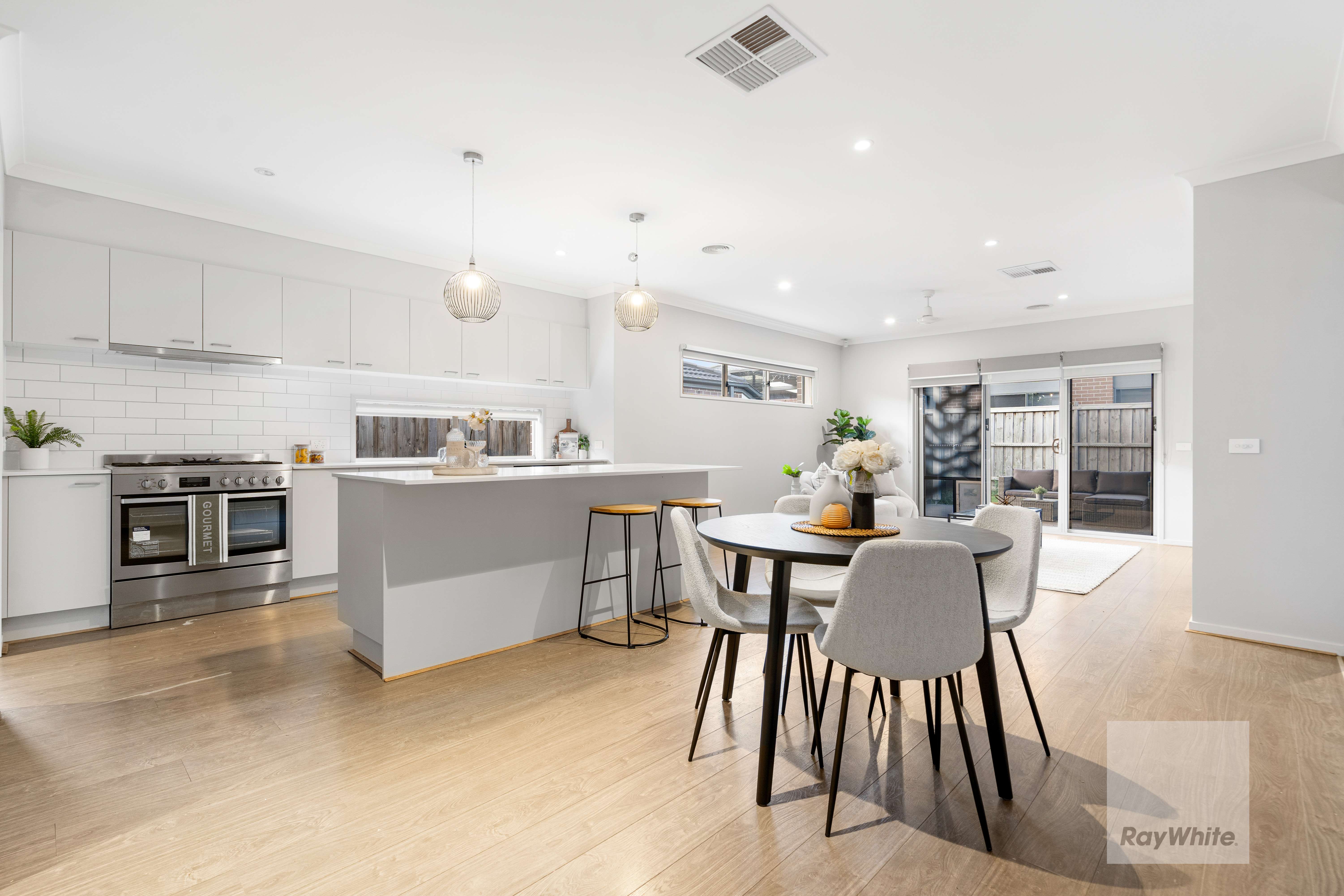 4 RESTHAVEN WAY, Diggers Rest, North West Melbourne, 0部屋, 0バスルーム, House