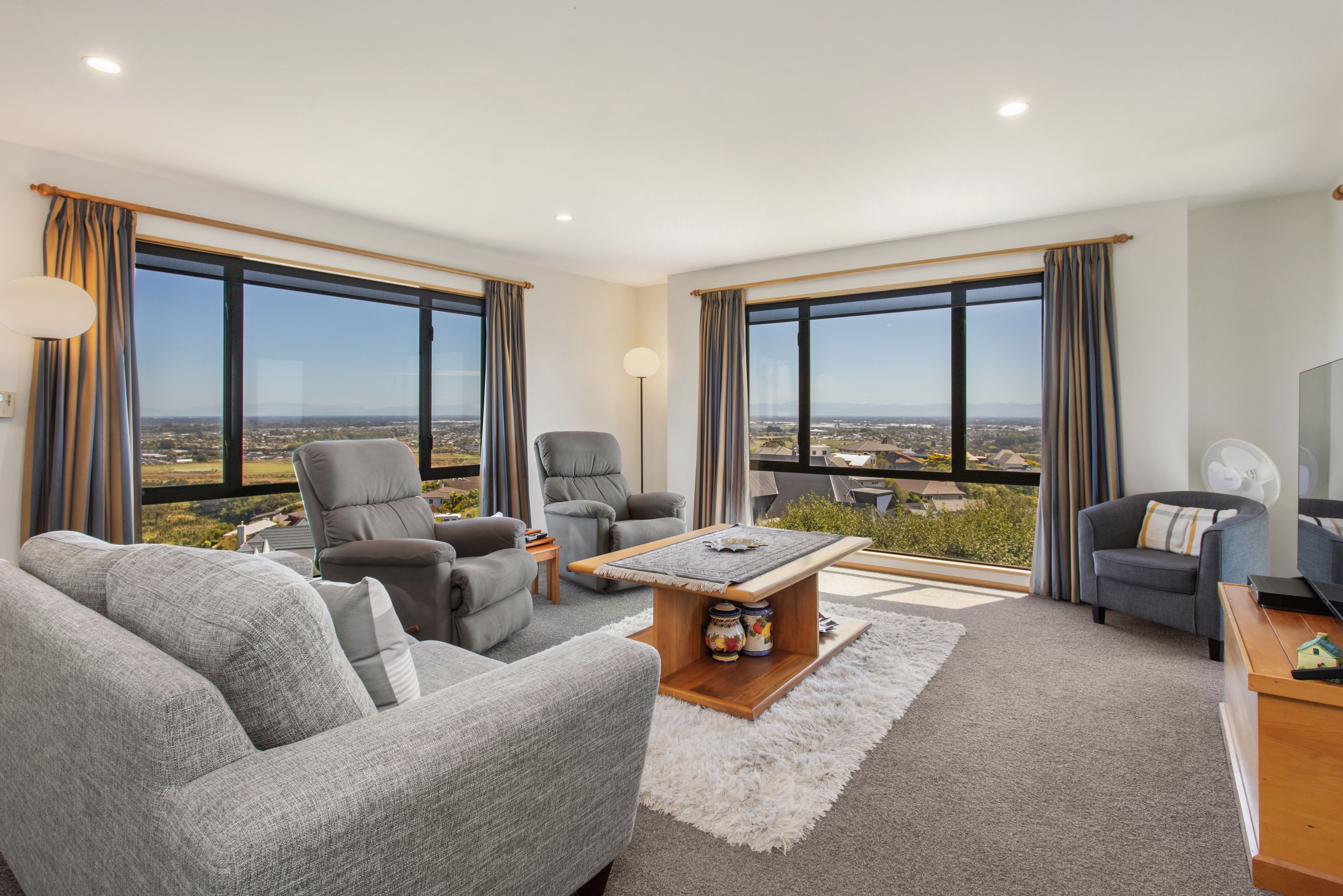 2 Blencathra Place, Westmorland, Christchurch, 4房, 2浴, House
