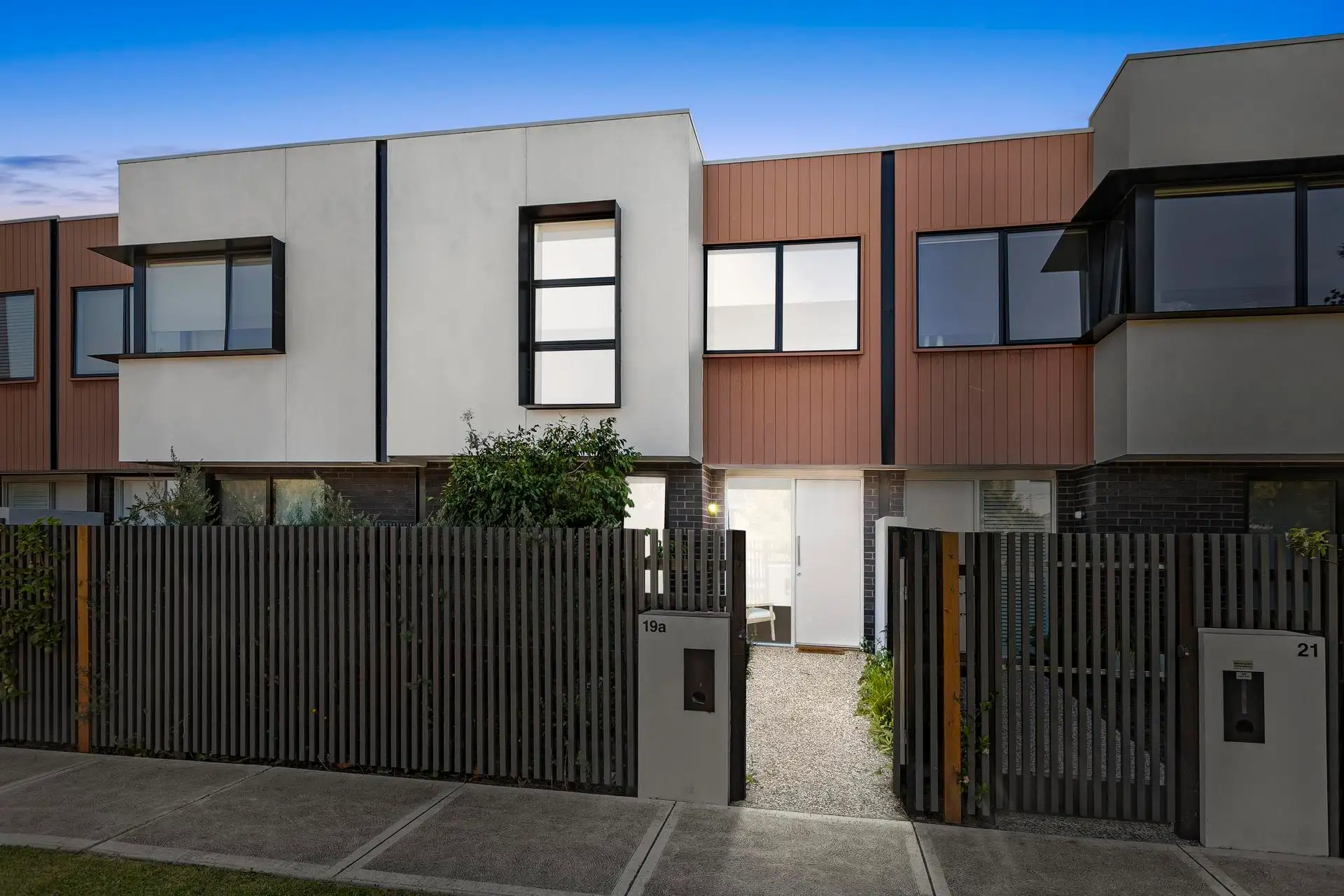 19A ROSALA AV, Altona North, South West Melbourne, 0 Kuwarto, 0 Banyo, Townhouse