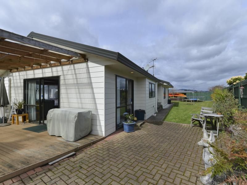 17b Blomfield Street, Pukehangi, Rotorua, 4 rūma, 1 rūma horoi
