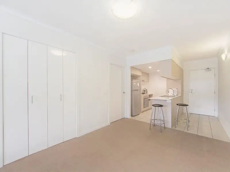 Unit 106/26 MACGROARTY STREET, COOPERS PLAINS, 0 ห้องนอน, 0 ห้องน้ำ, Apartment