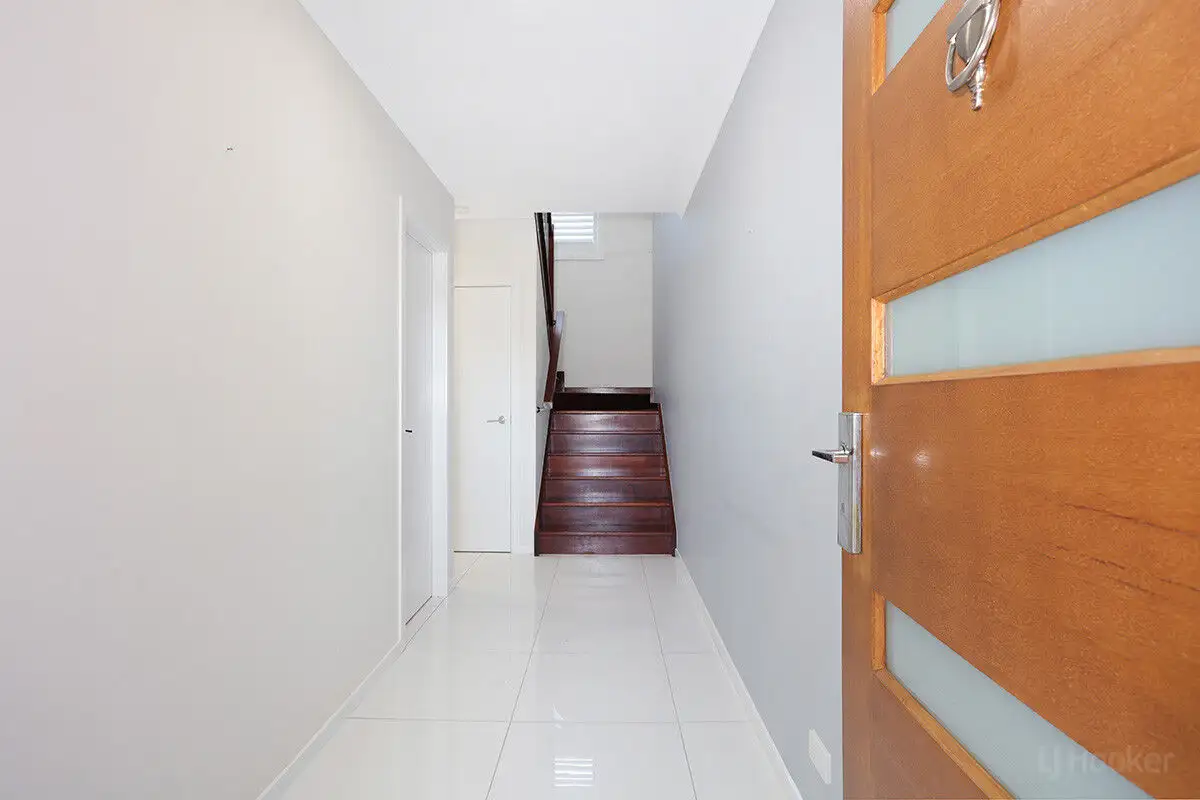 UNIT 3 43 HARLEY ST, Labrador, Gold Coast, 0 habitaciones, 0 baños, Townhouse