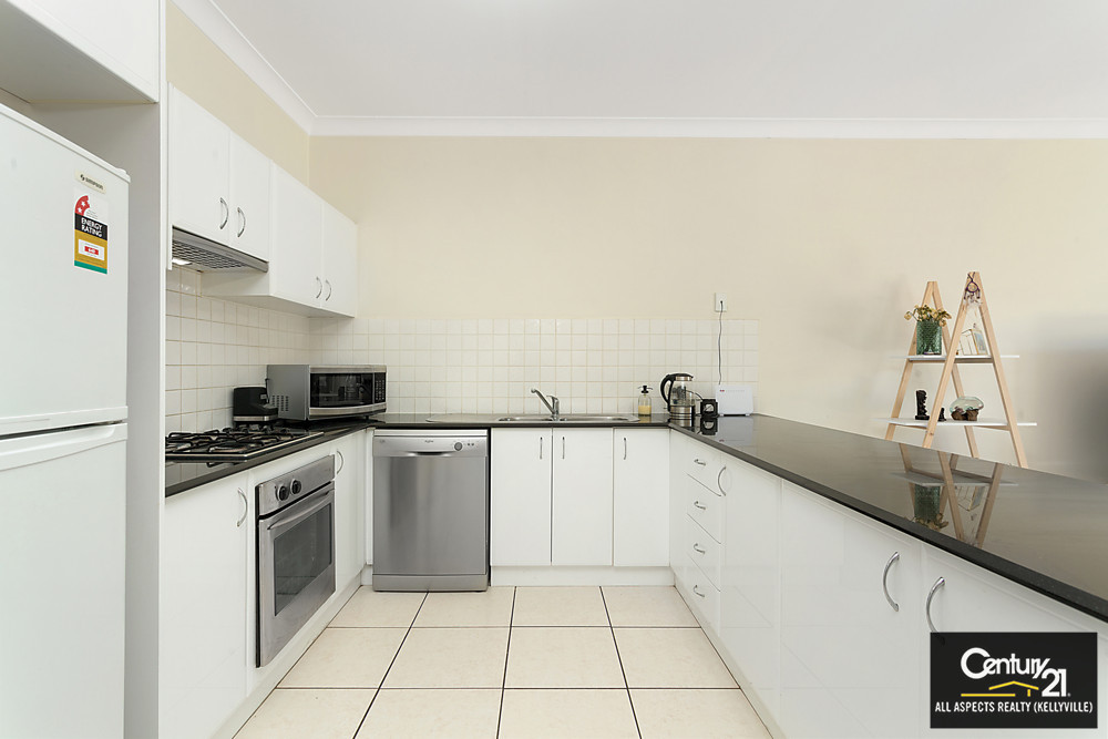 UNIT 5 35 WATERFORD ST, Kellyville Ridge, The Hills, 0 कमरे, 0 बाथरूम, Townhouse