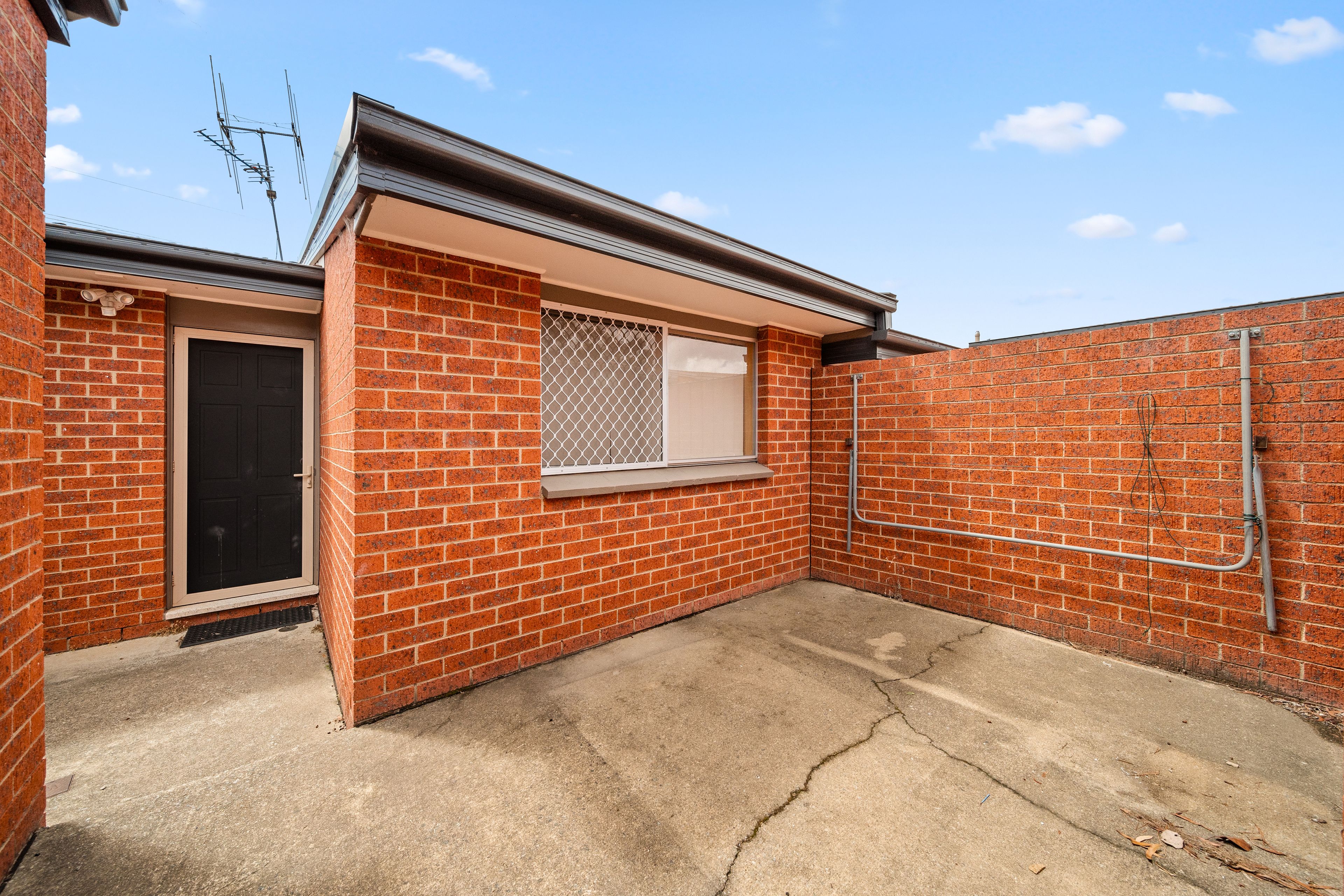 UNIT 2 91-99 DONALD RD, KARABAR NSW 2620, 0 Bedrooms, 0 Bathrooms, Townhouse
