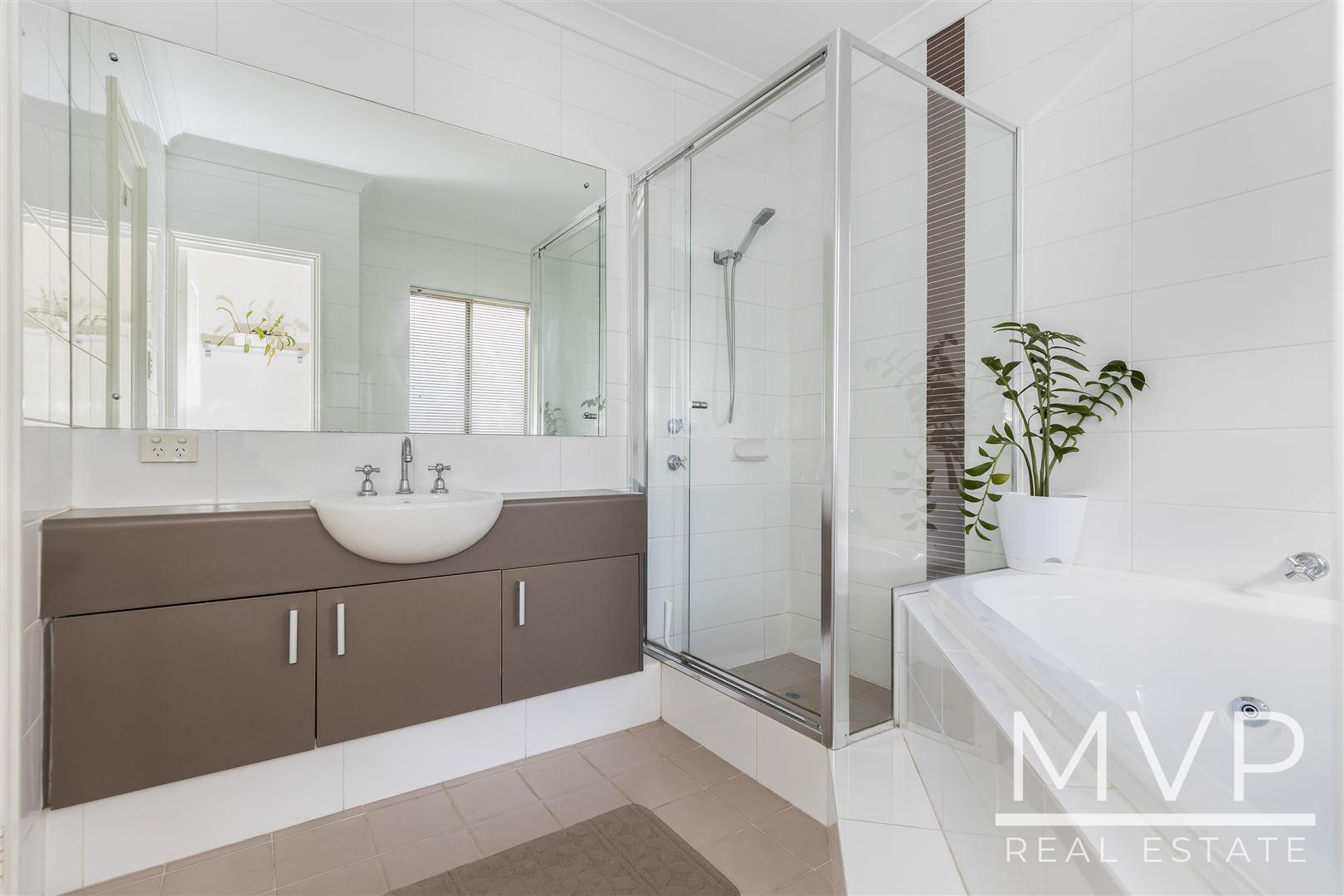 UNIT 4 5 OAK ST, CANNINGTON WA 6107, 0 Bedrooms, 0 Bathrooms, House